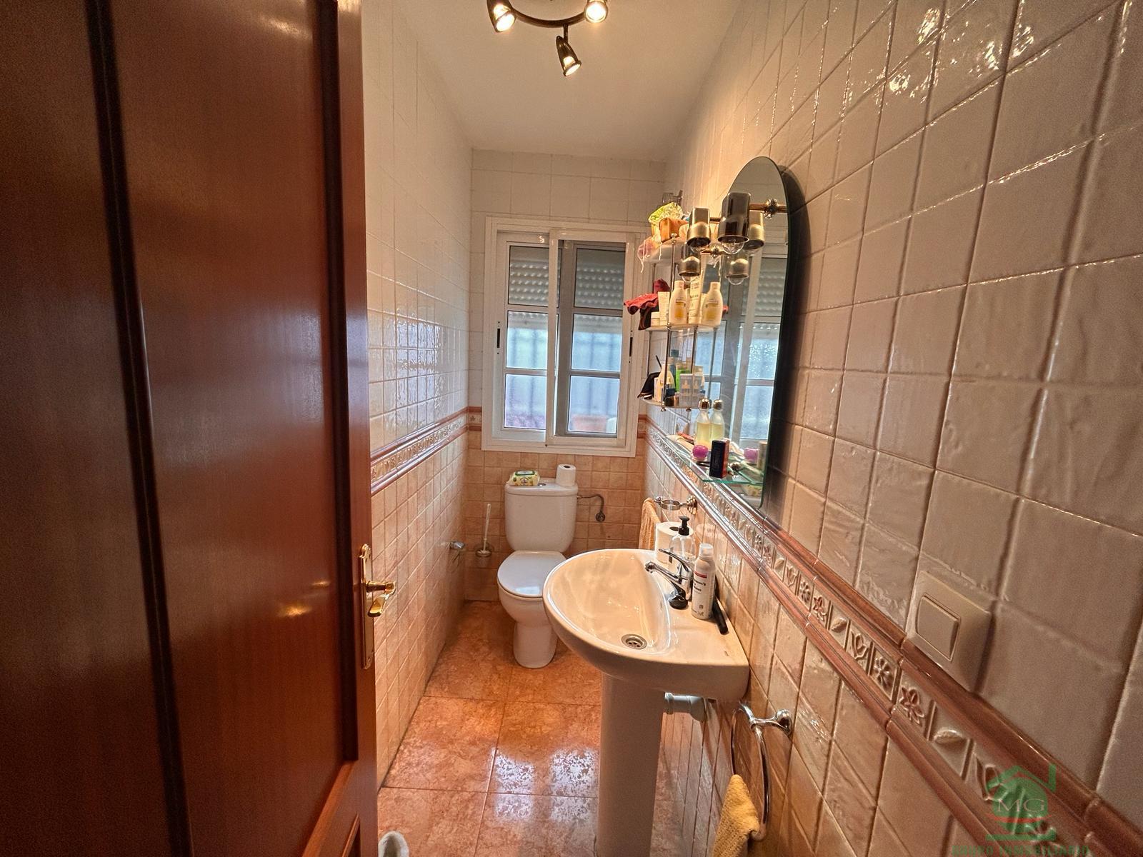 For sale of house in Los Barrios
