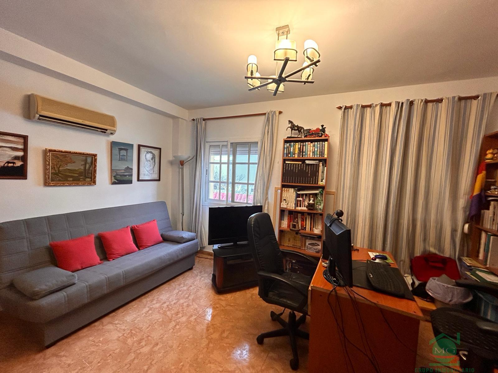 For sale of house in Los Barrios