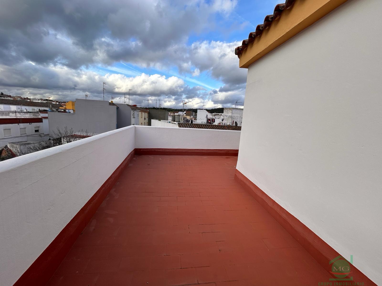For sale of house in Los Barrios