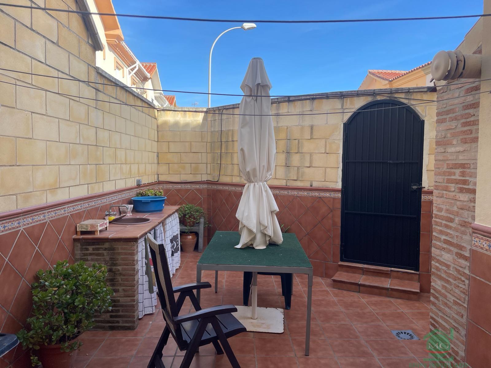 For sale of house in Los Barrios