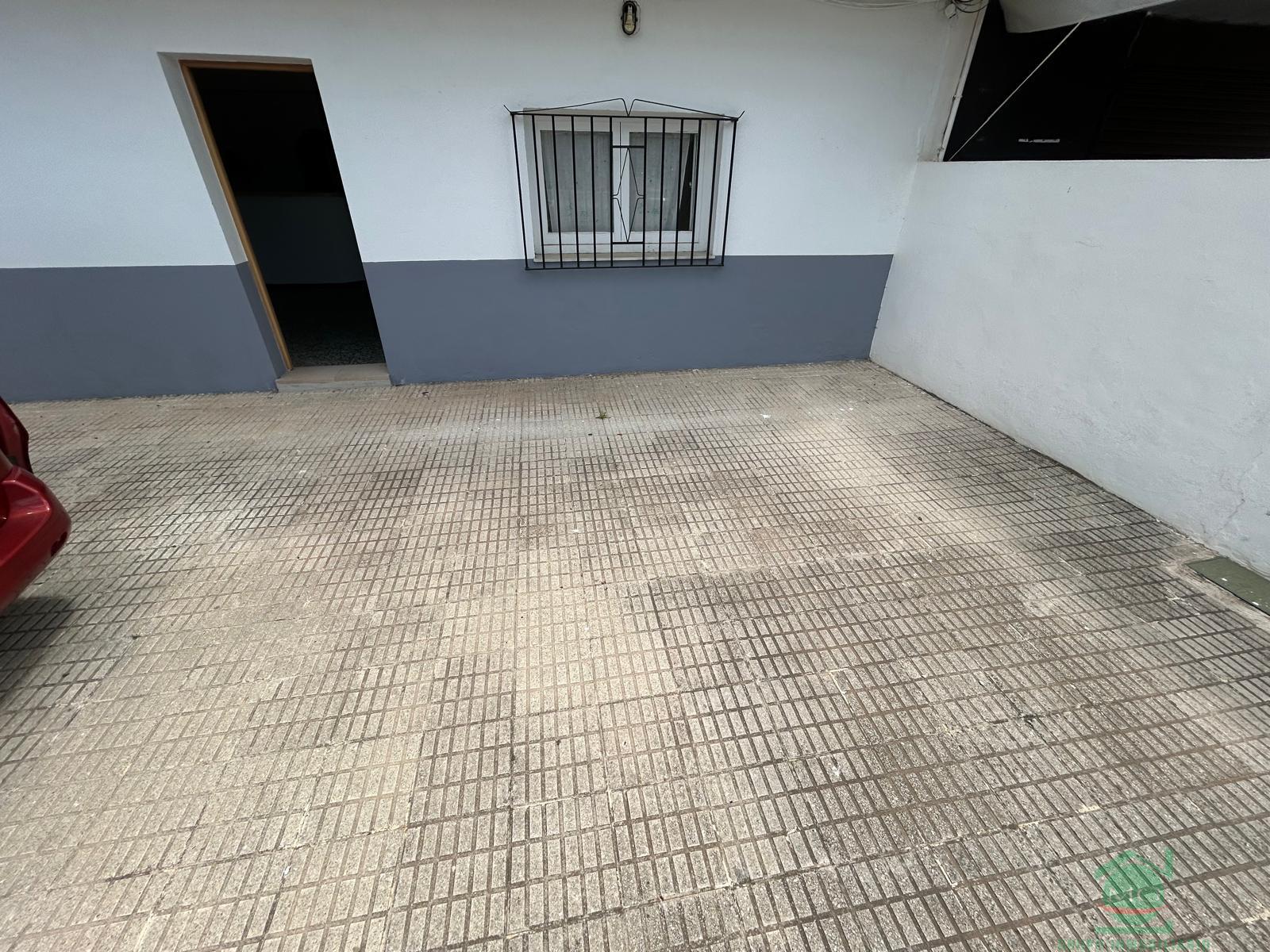 For sale of house in Taraguilla