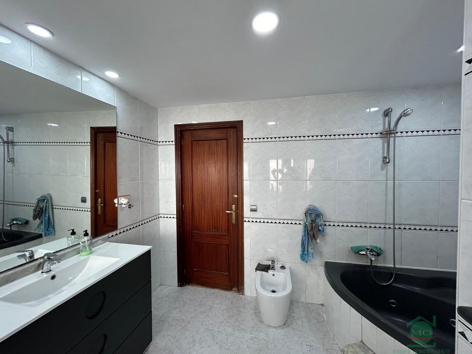 For sale of chalet in Los Barrios