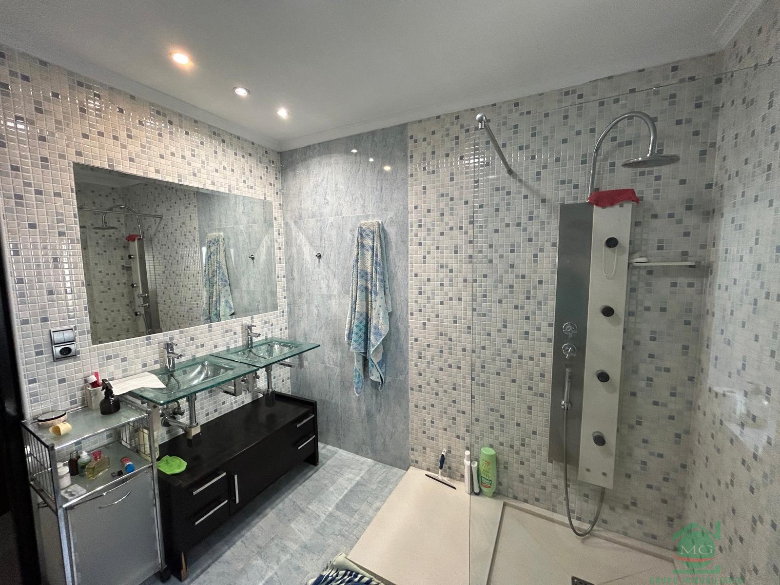 For sale of chalet in Los Barrios