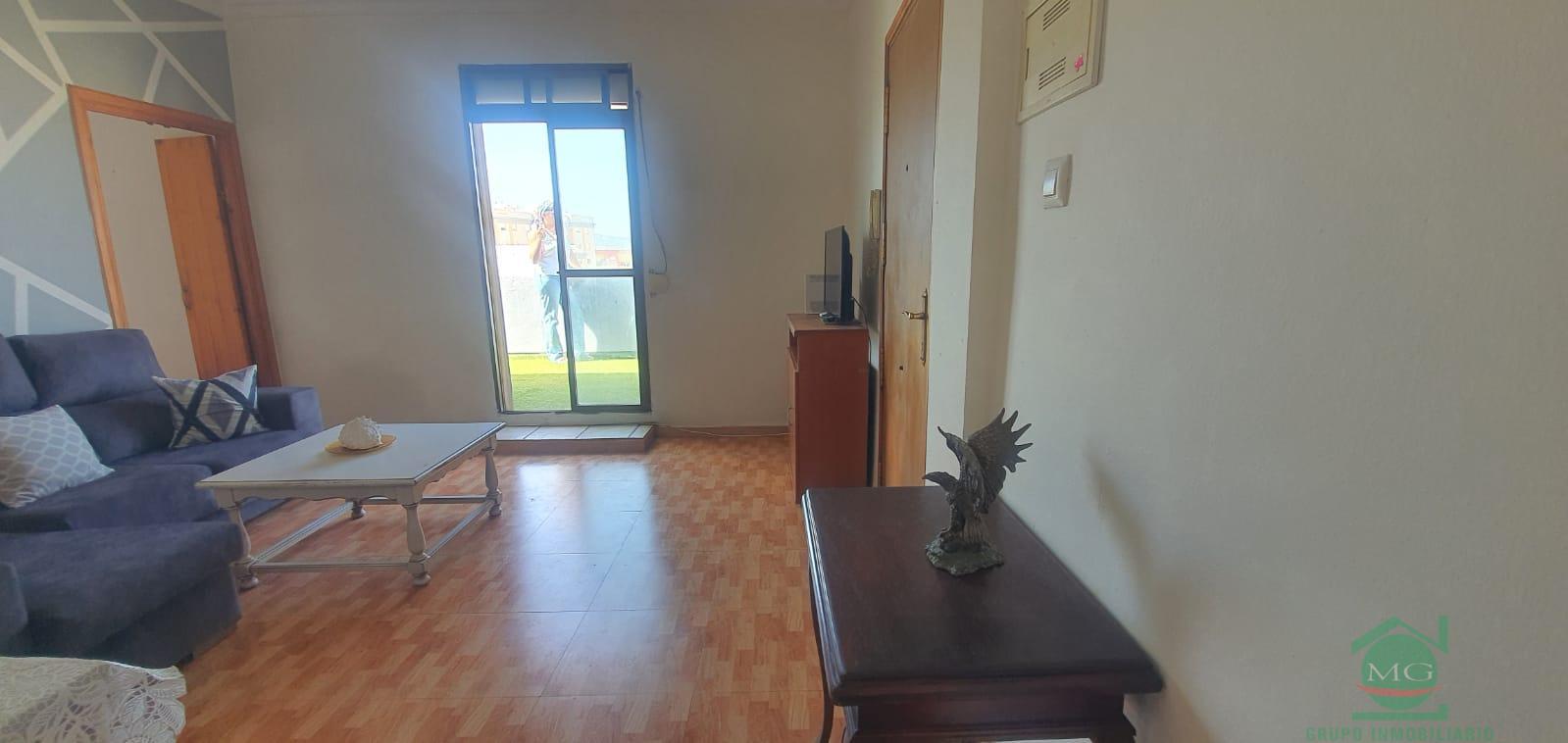 For sale of penthouse in La Linea de la Concepcion