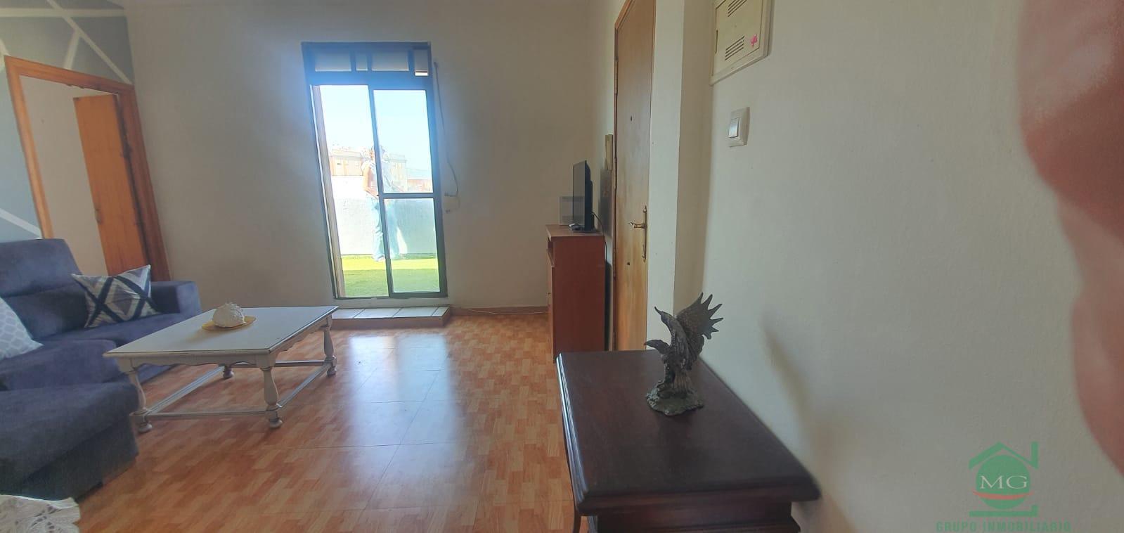 For sale of penthouse in La Linea de la Concepcion