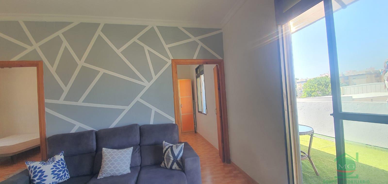 For sale of penthouse in La Linea de la Concepcion