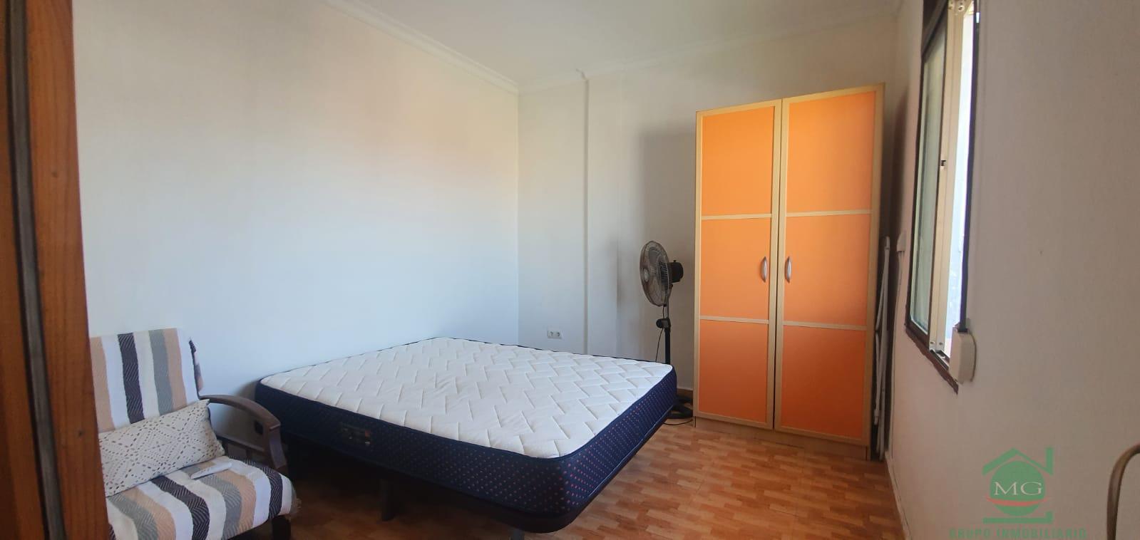 For sale of penthouse in La Linea de la Concepcion