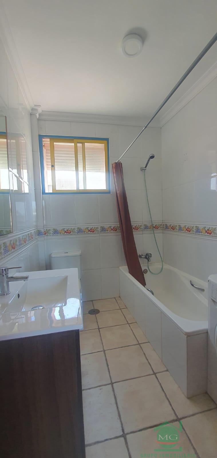For sale of penthouse in La Linea de la Concepcion