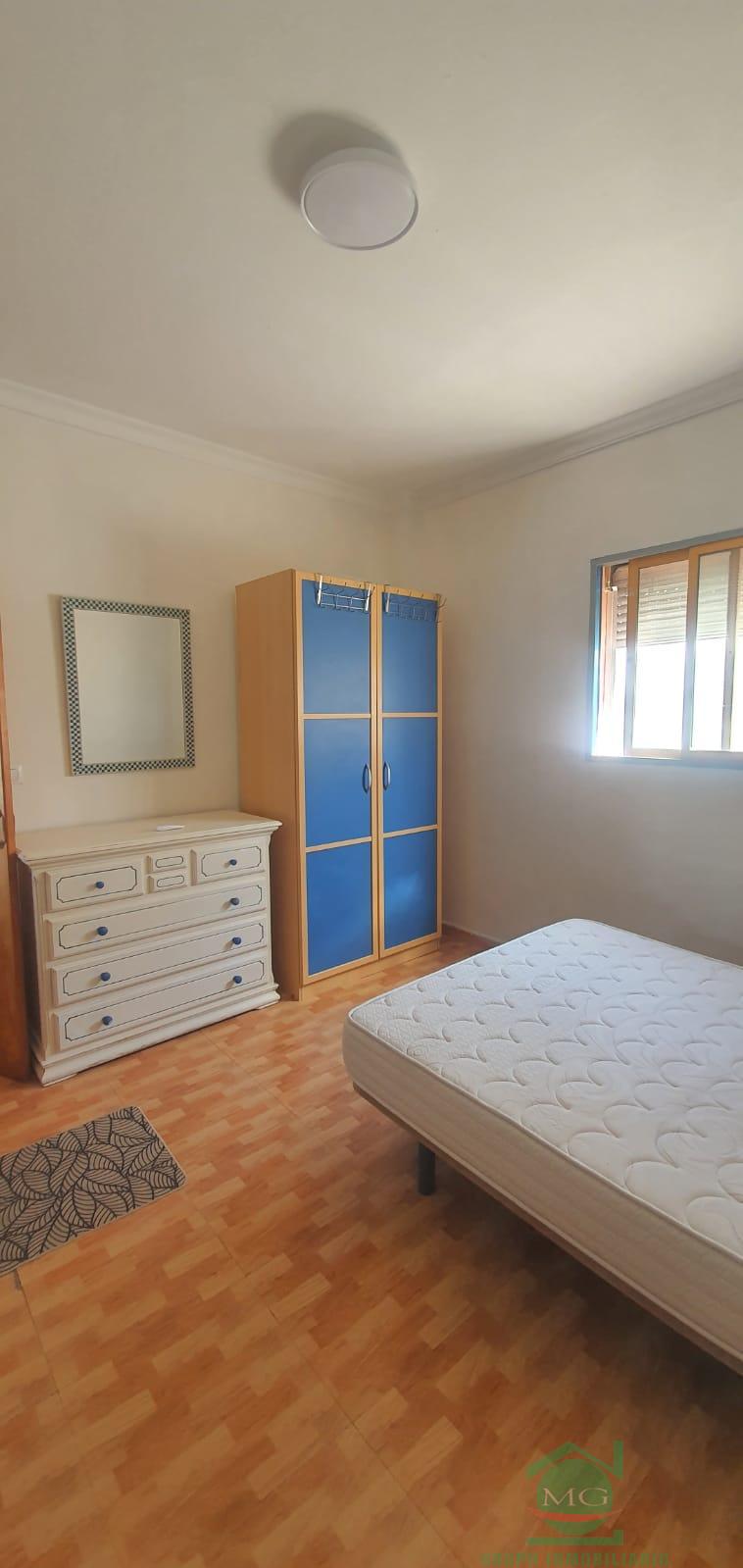 For sale of penthouse in La Linea de la Concepcion