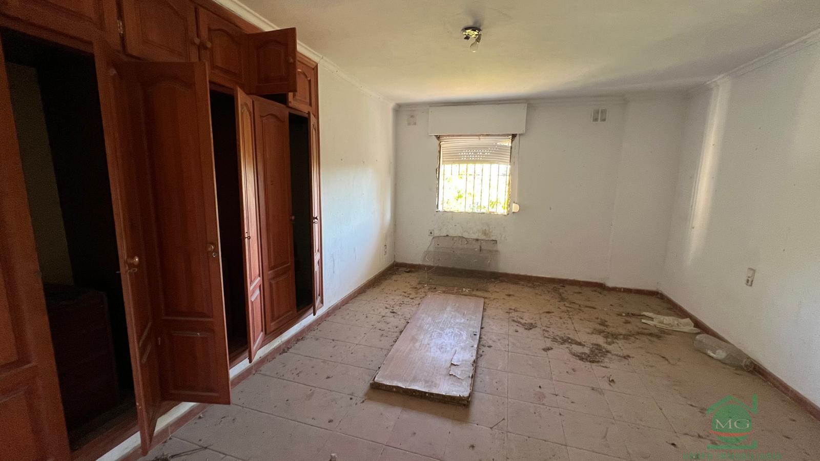 For sale of chalet in San Roque