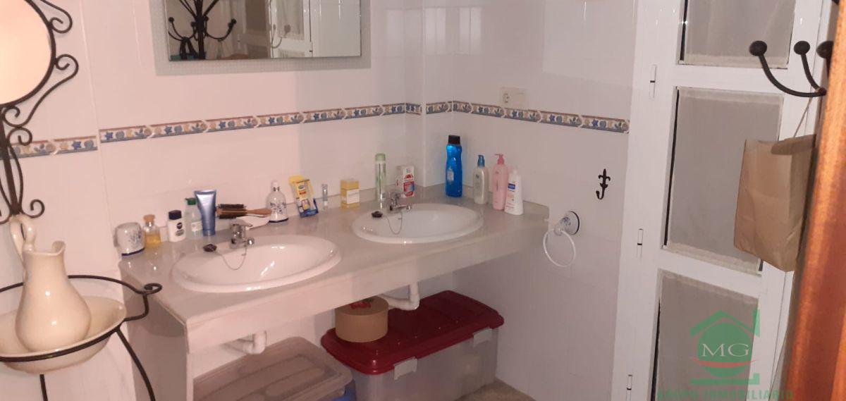 For sale of house in San Roque