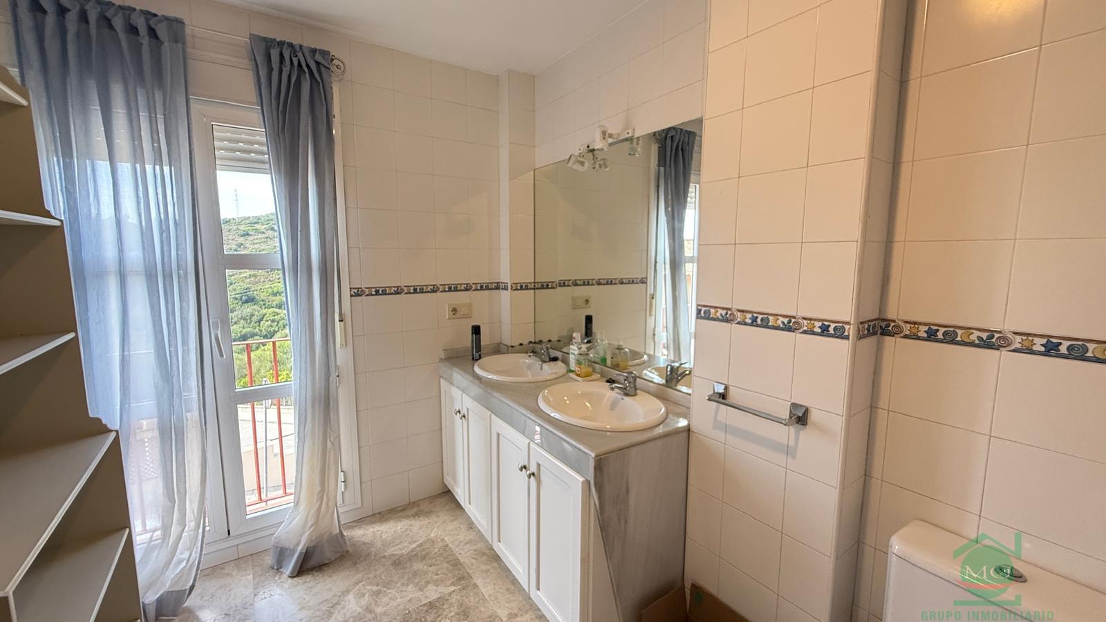 For sale of house in San Roque