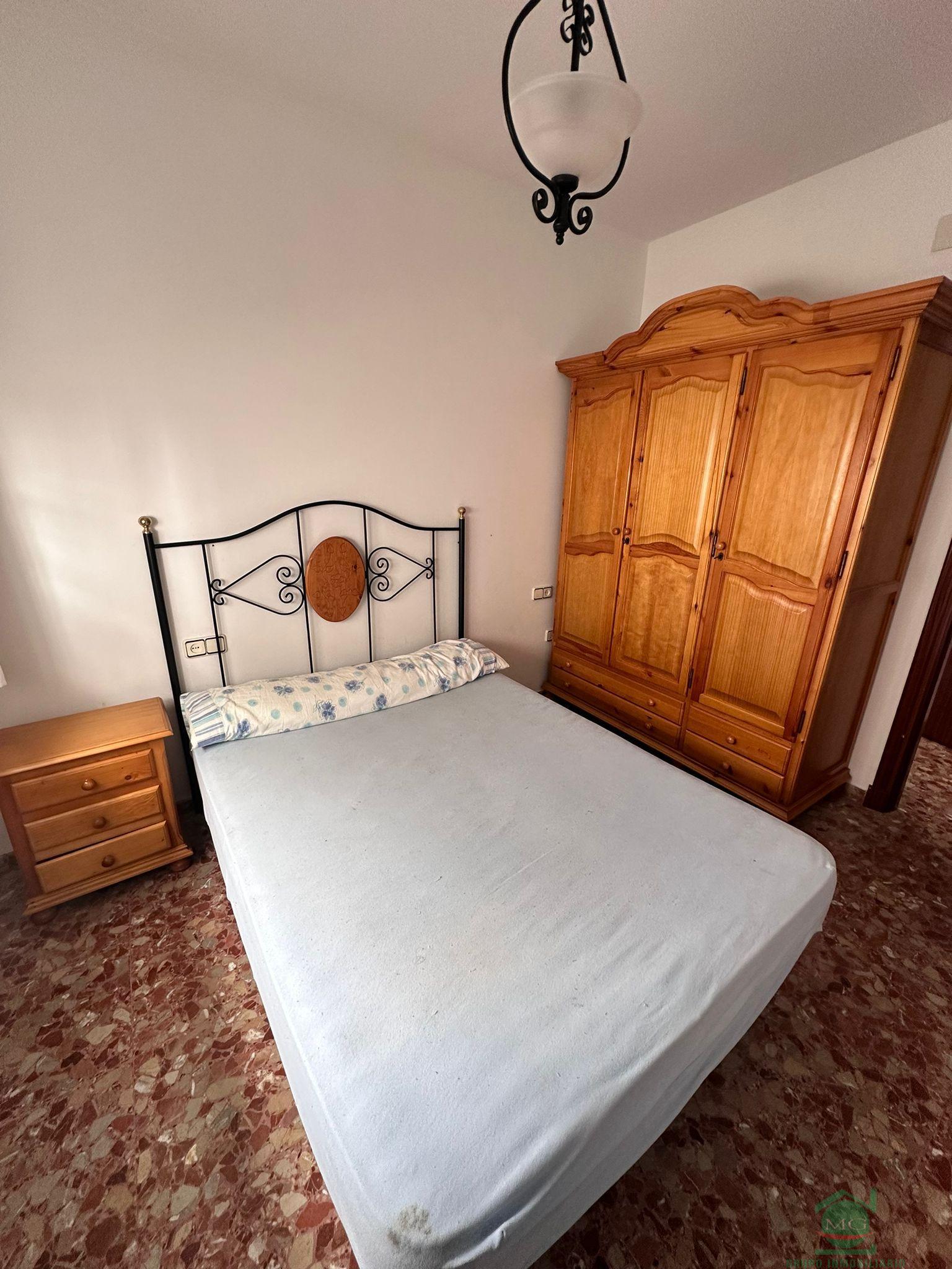 For sale of apartment in Alcalá de los Gazules