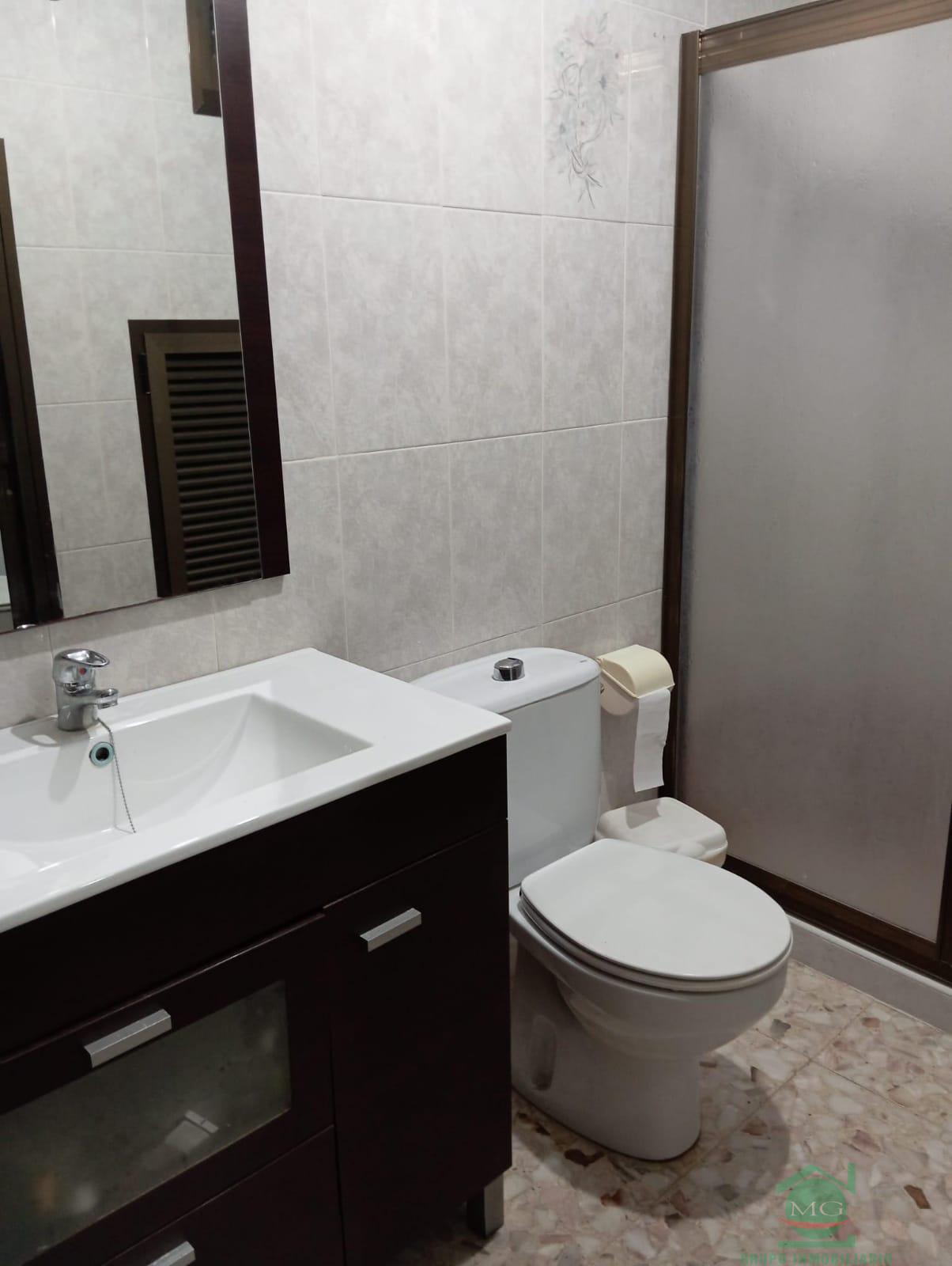 For sale of house in Alcalá de los Gazules