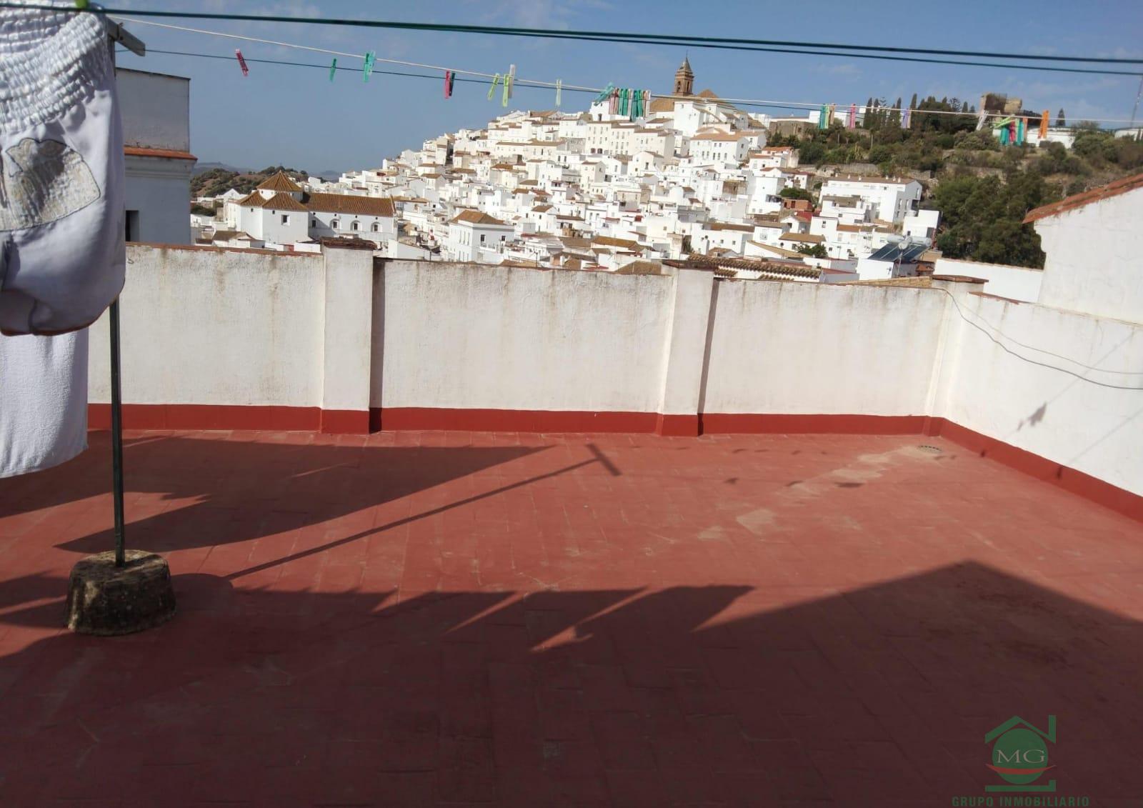 For sale of house in Alcalá de los Gazules