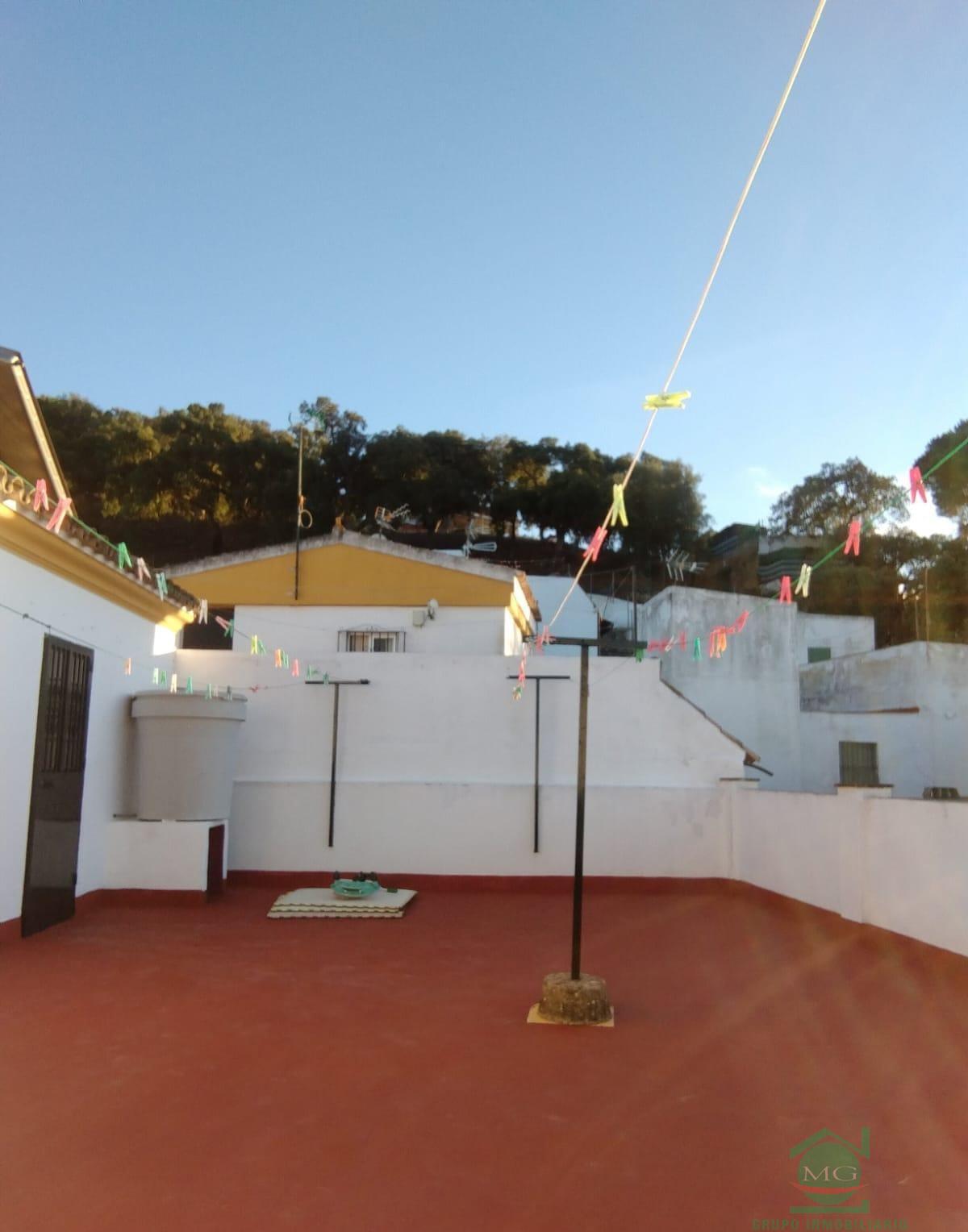 For sale of house in Alcalá de los Gazules