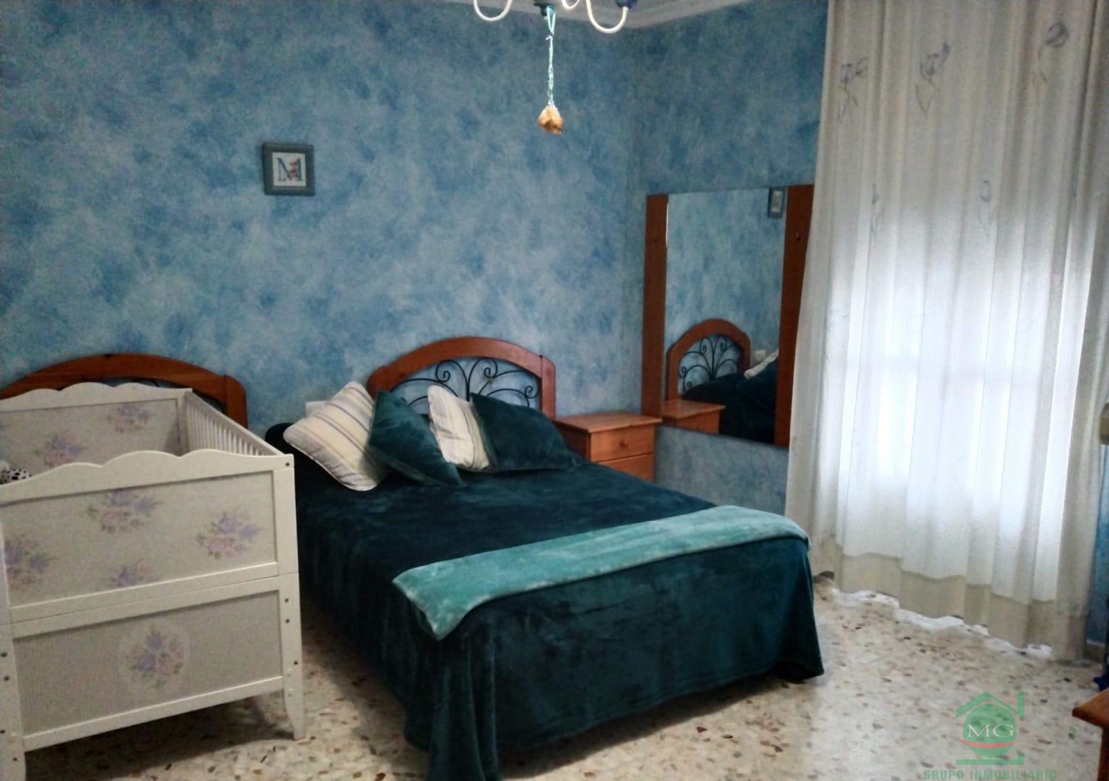 For sale of house in Alcalá de los Gazules