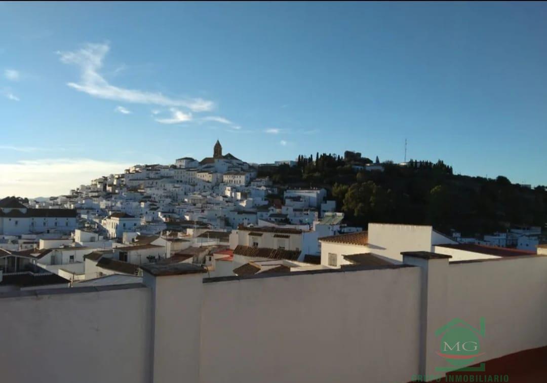 For sale of house in Alcalá de los Gazules