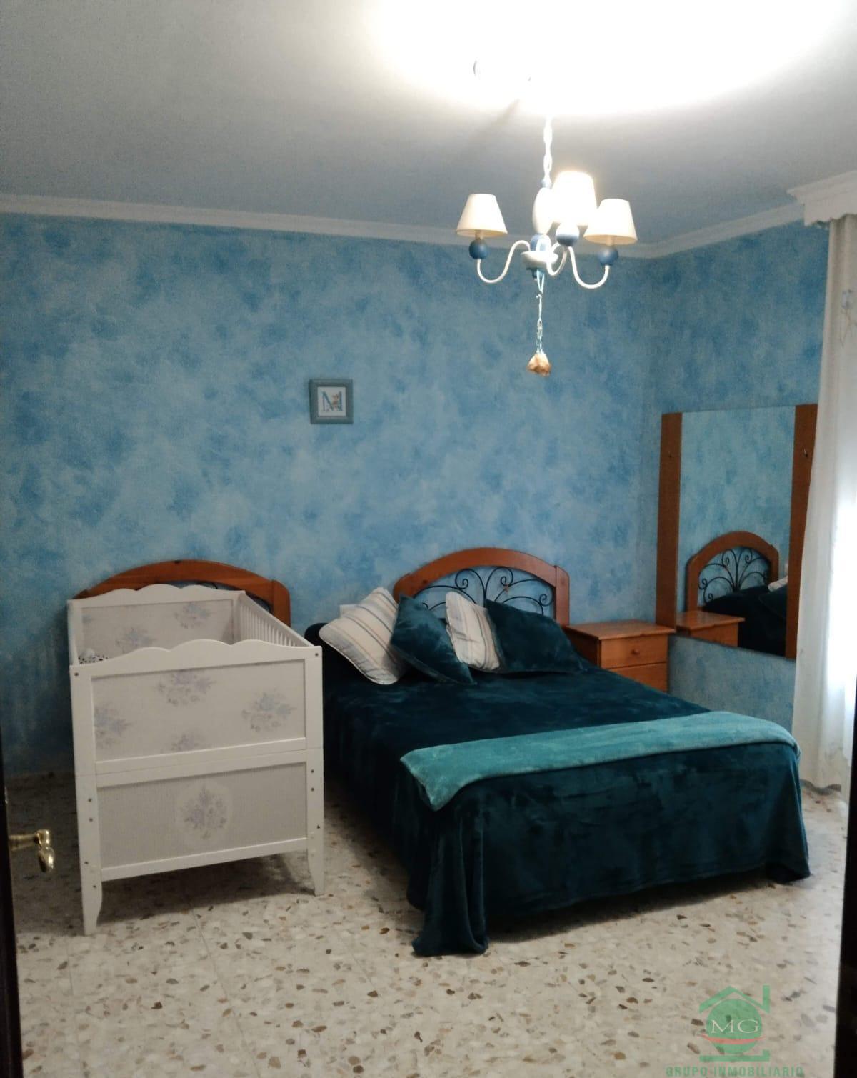 For sale of house in Alcalá de los Gazules