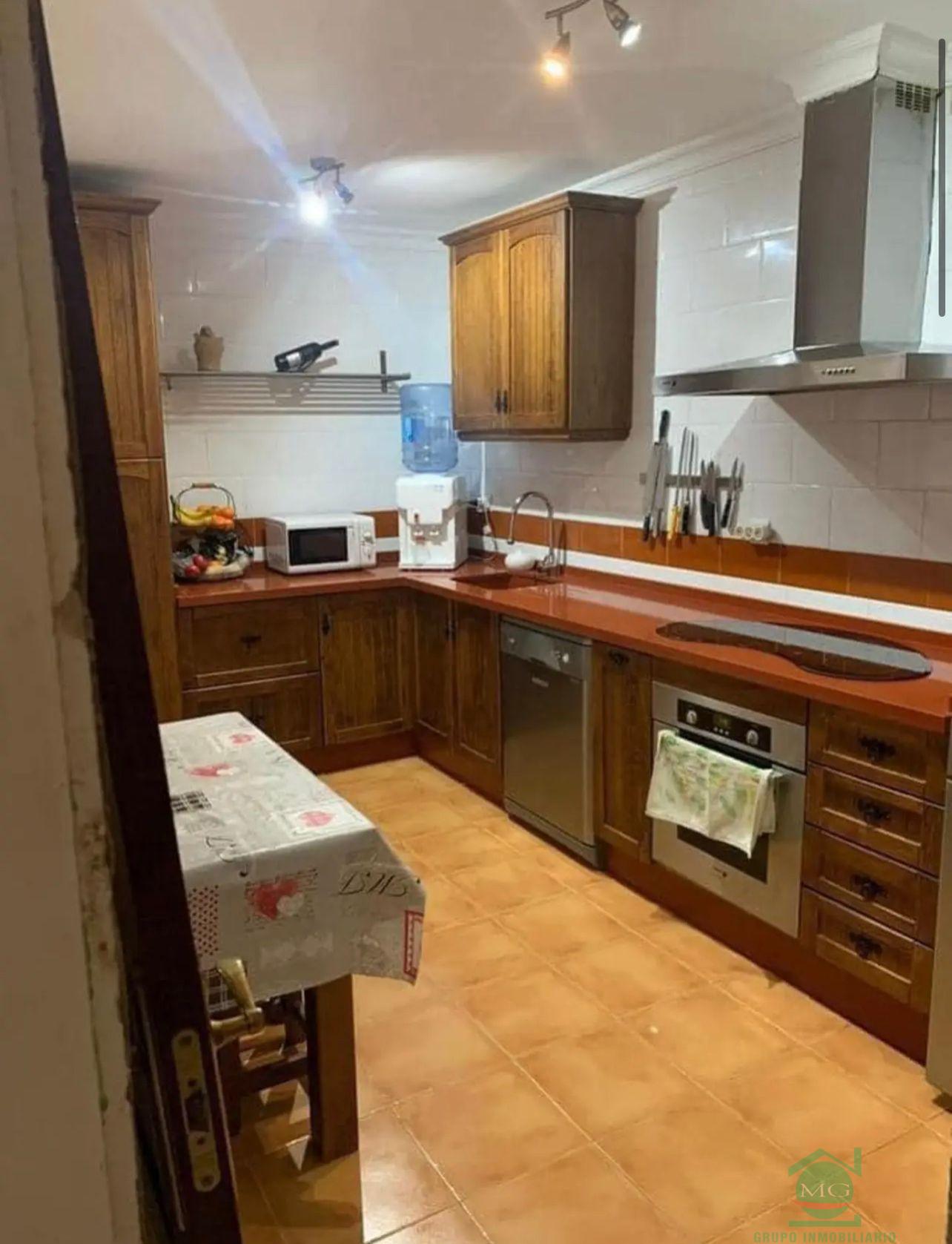 For sale of house in San Roque