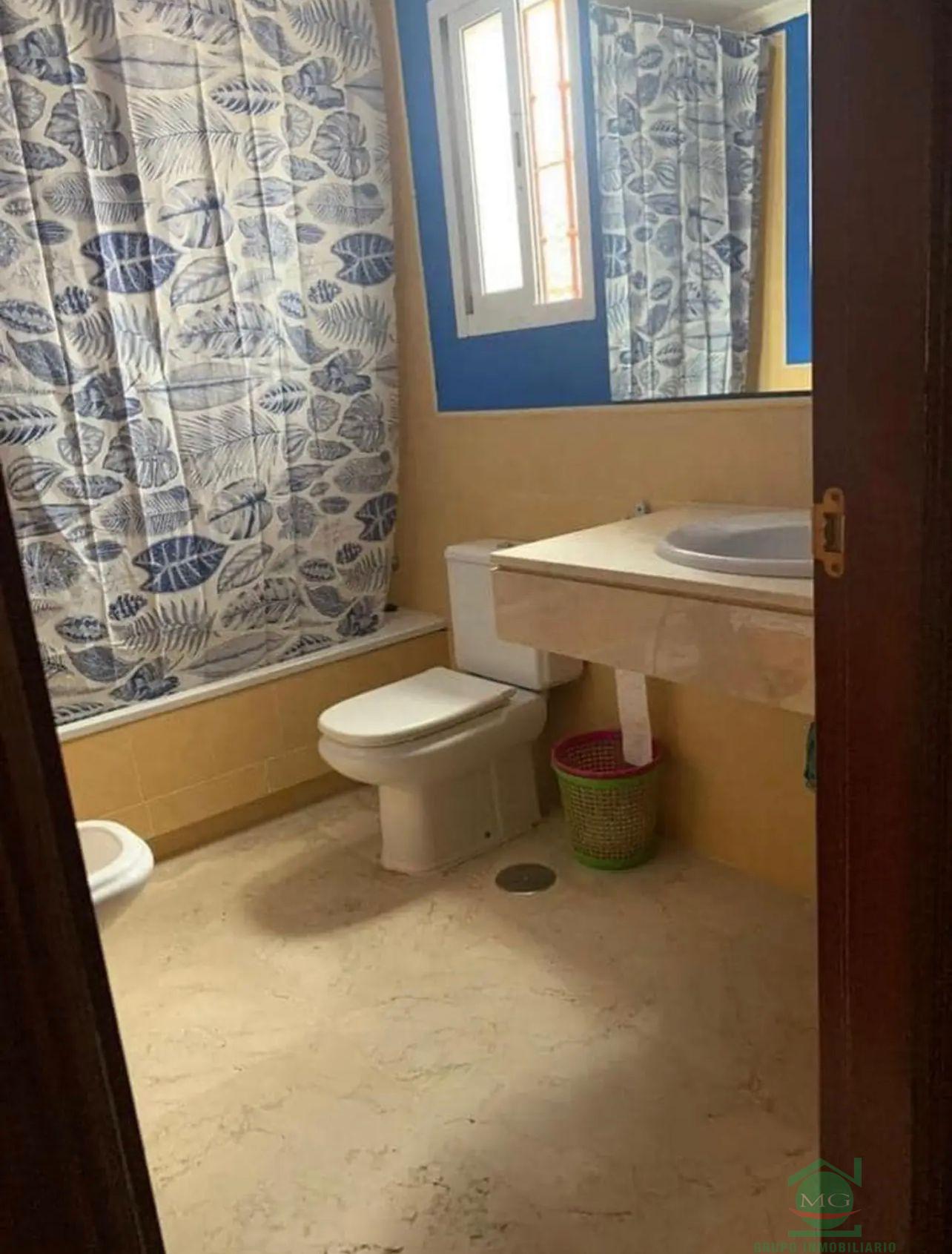 For sale of house in San Roque