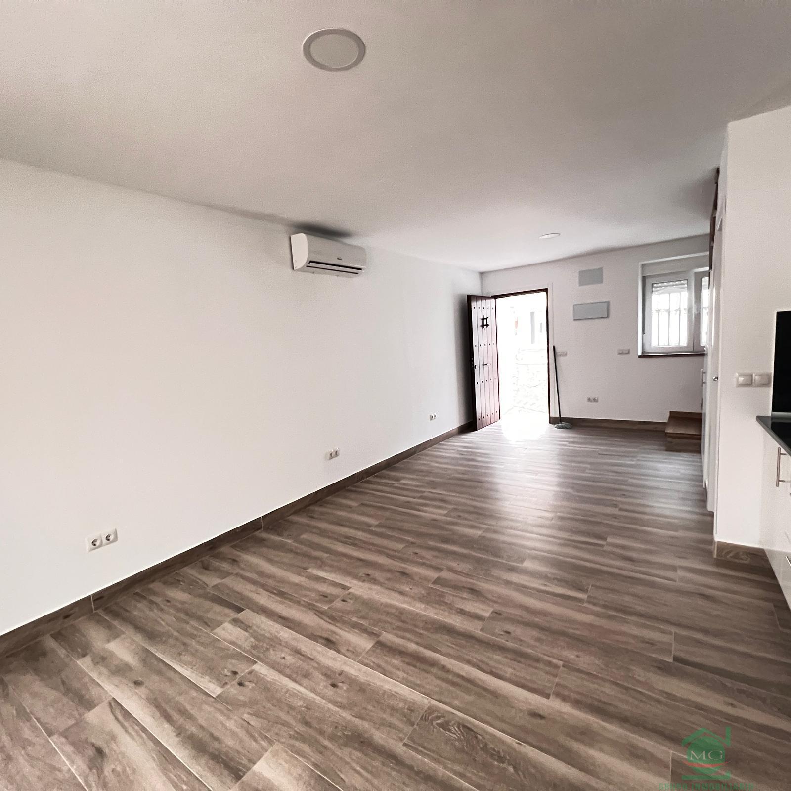 For sale of house in San Roque