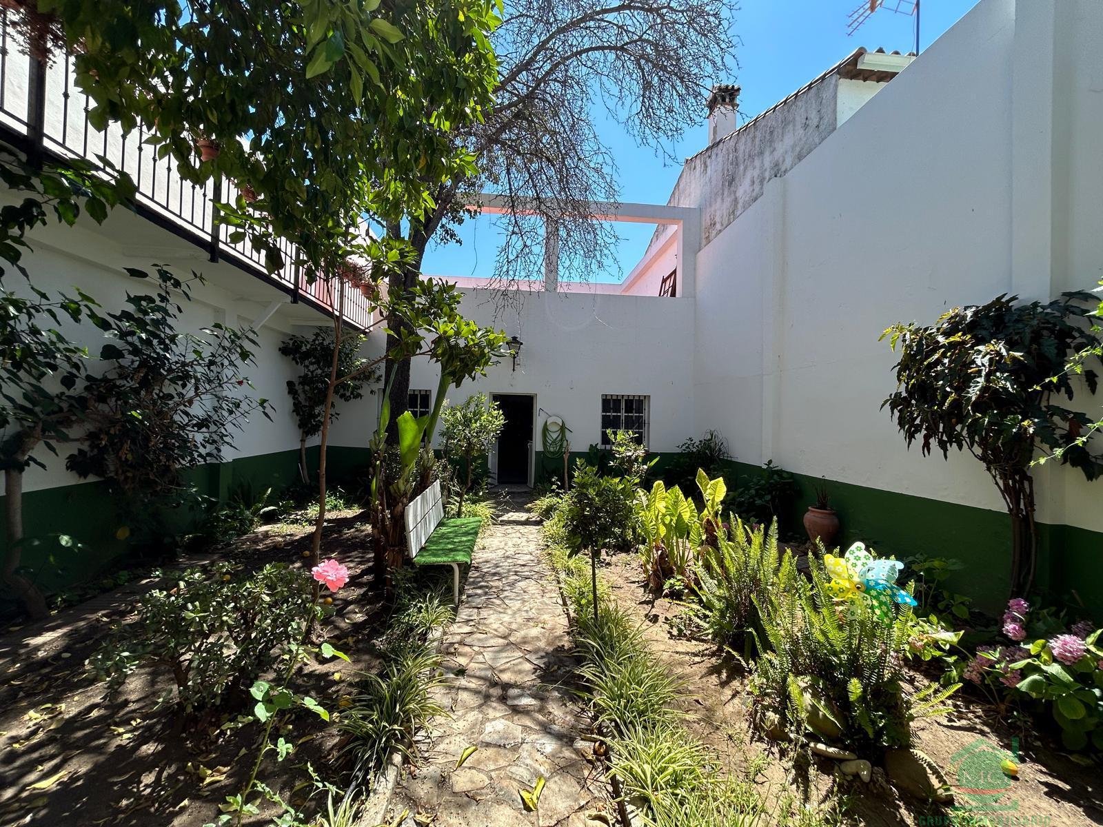 For sale of house in Jimena de la Frontera