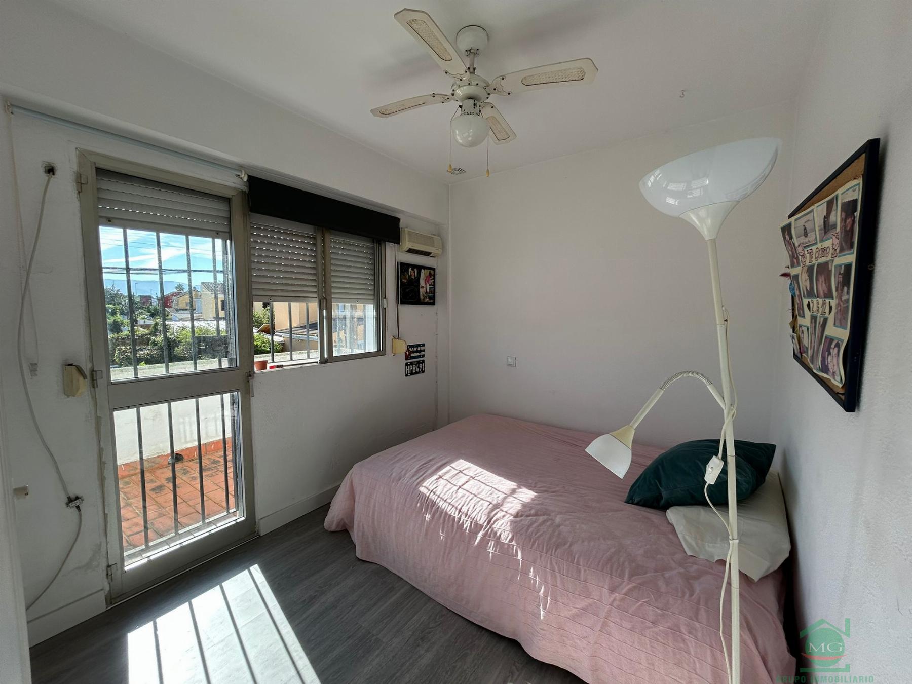 For sale of chalet in Los Barrios