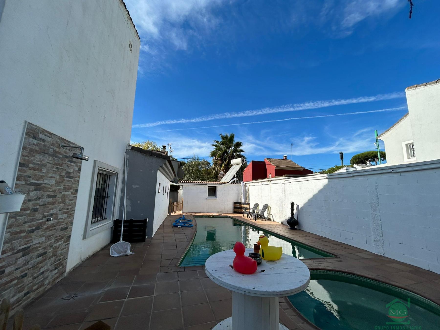 For sale of chalet in Los Barrios