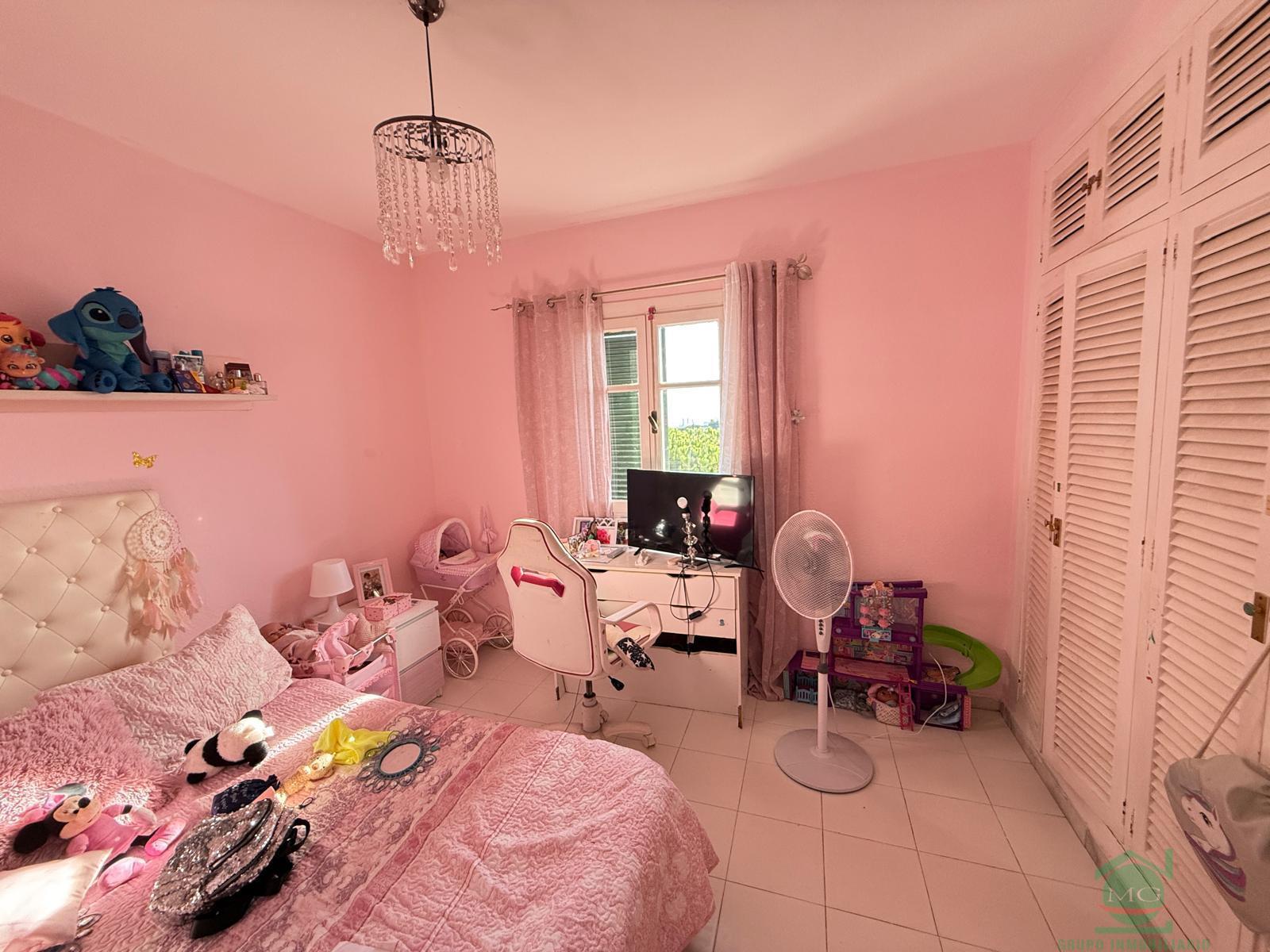 For sale of house in San Roque