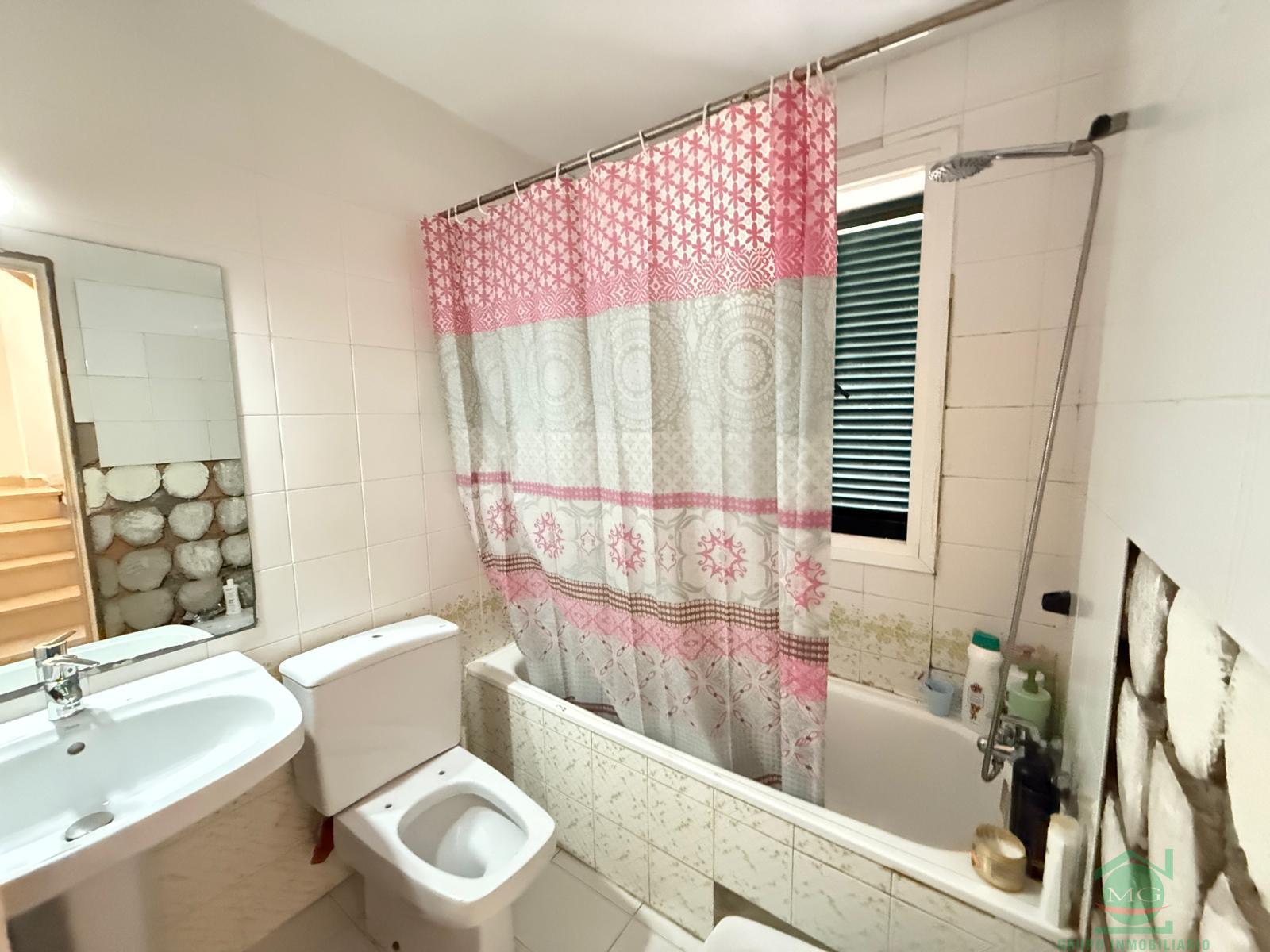 For sale of house in San Roque
