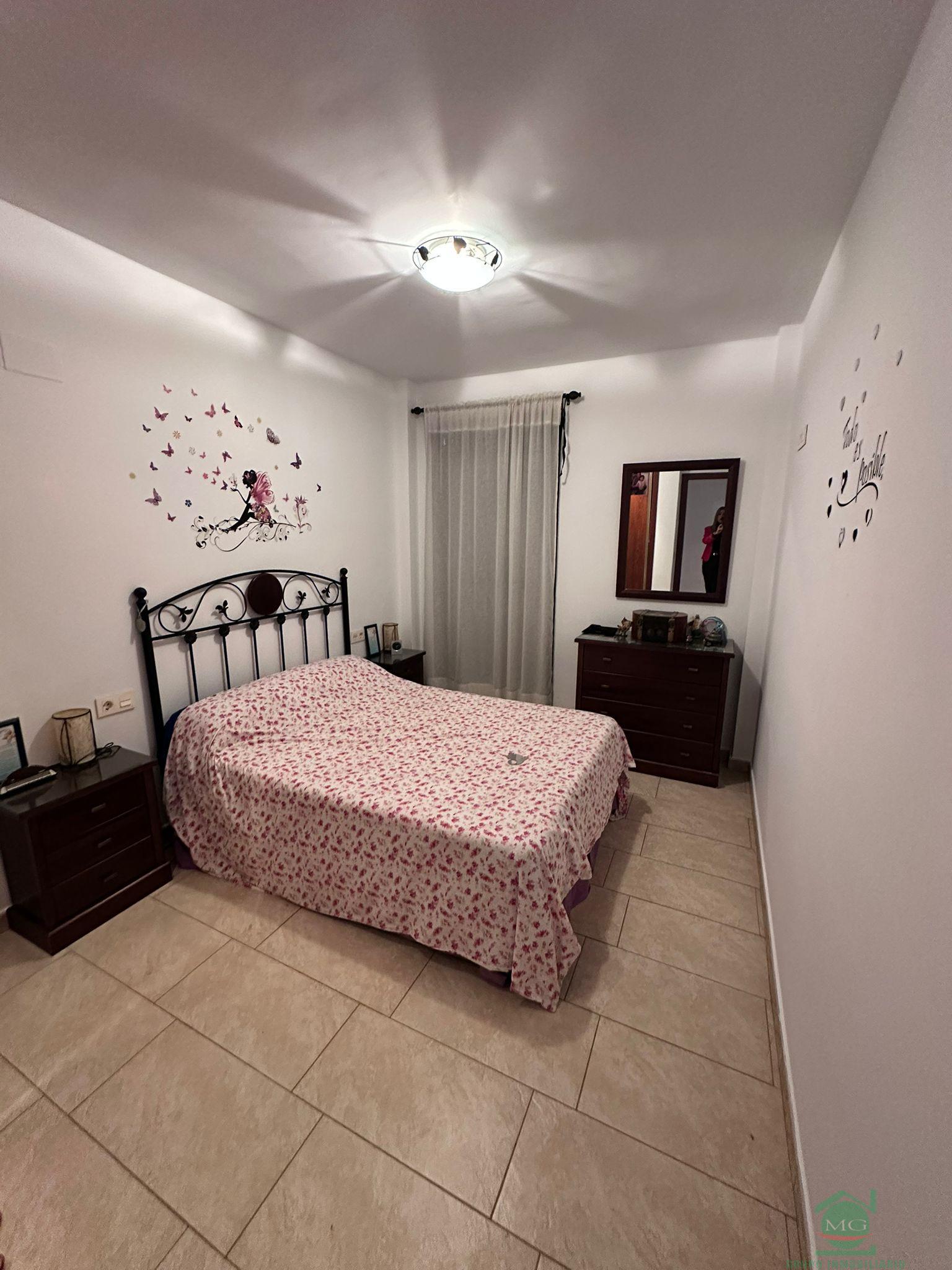 For sale of flat in Alcalá de los Gazules