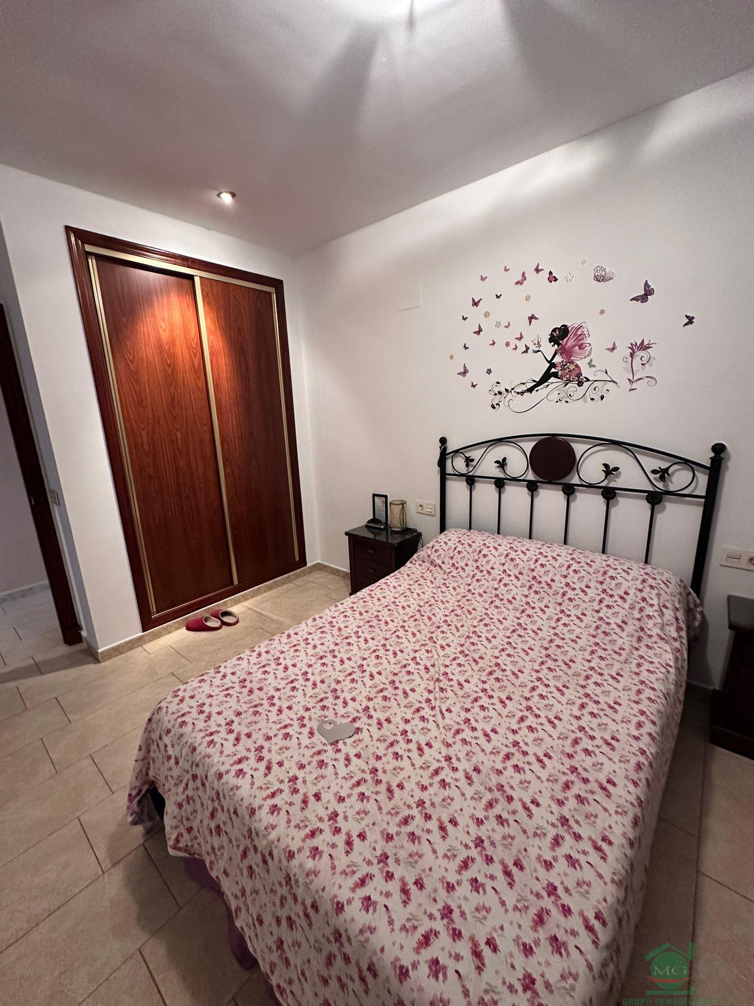 For sale of flat in Alcalá de los Gazules