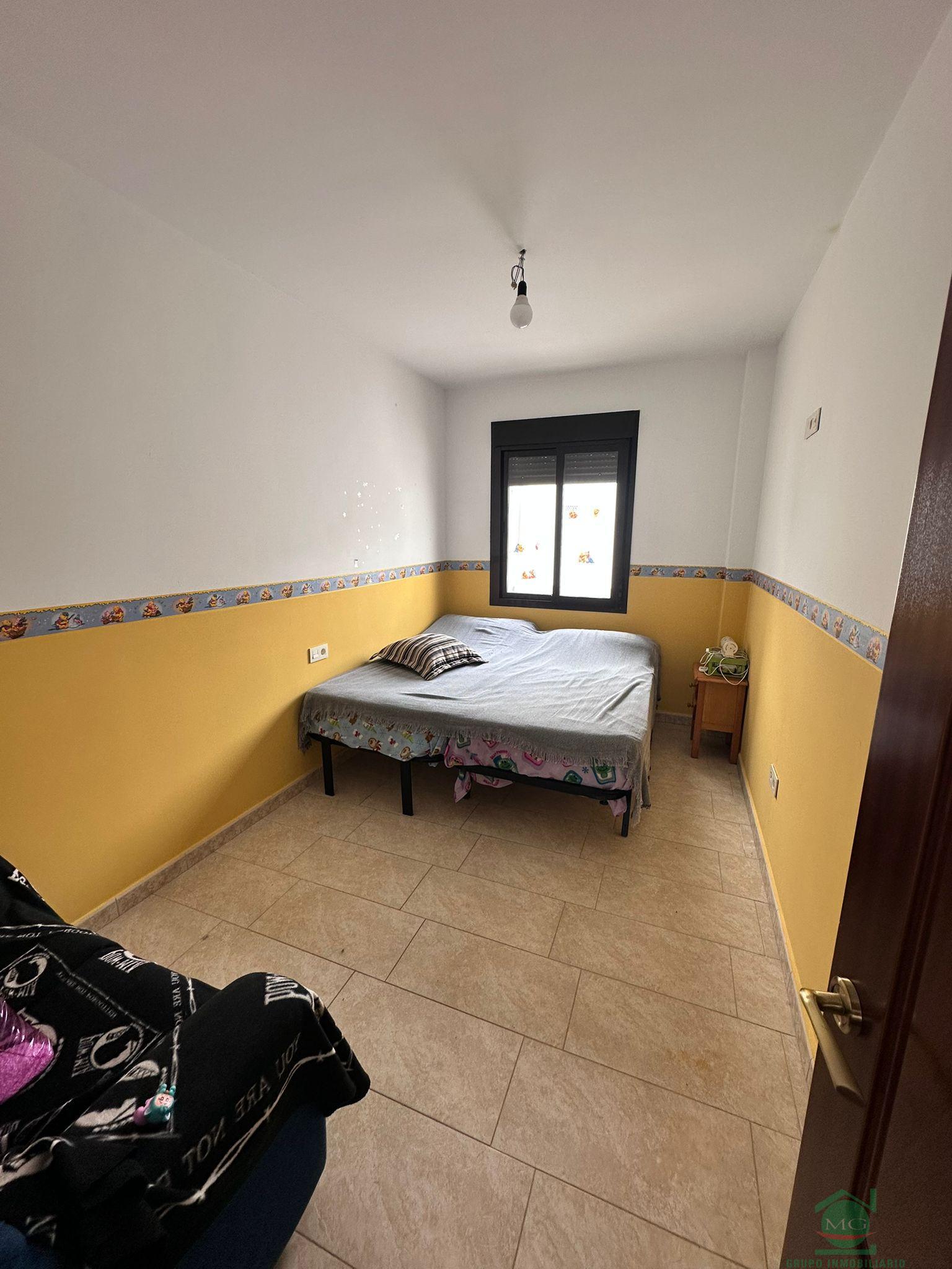 For sale of flat in Alcalá de los Gazules