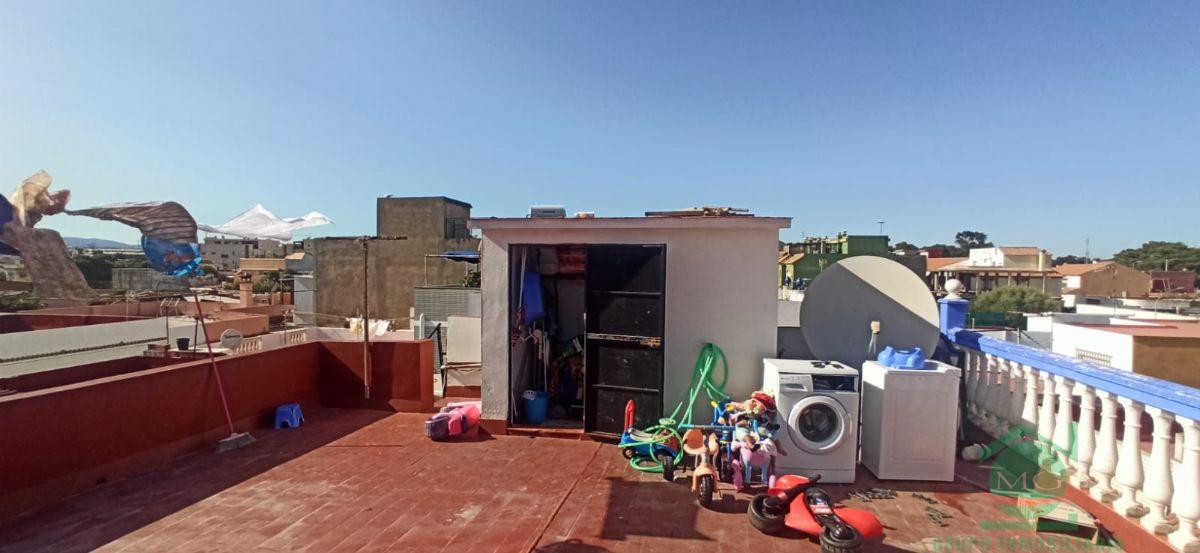 For sale of house in La Linea de la Concepcion