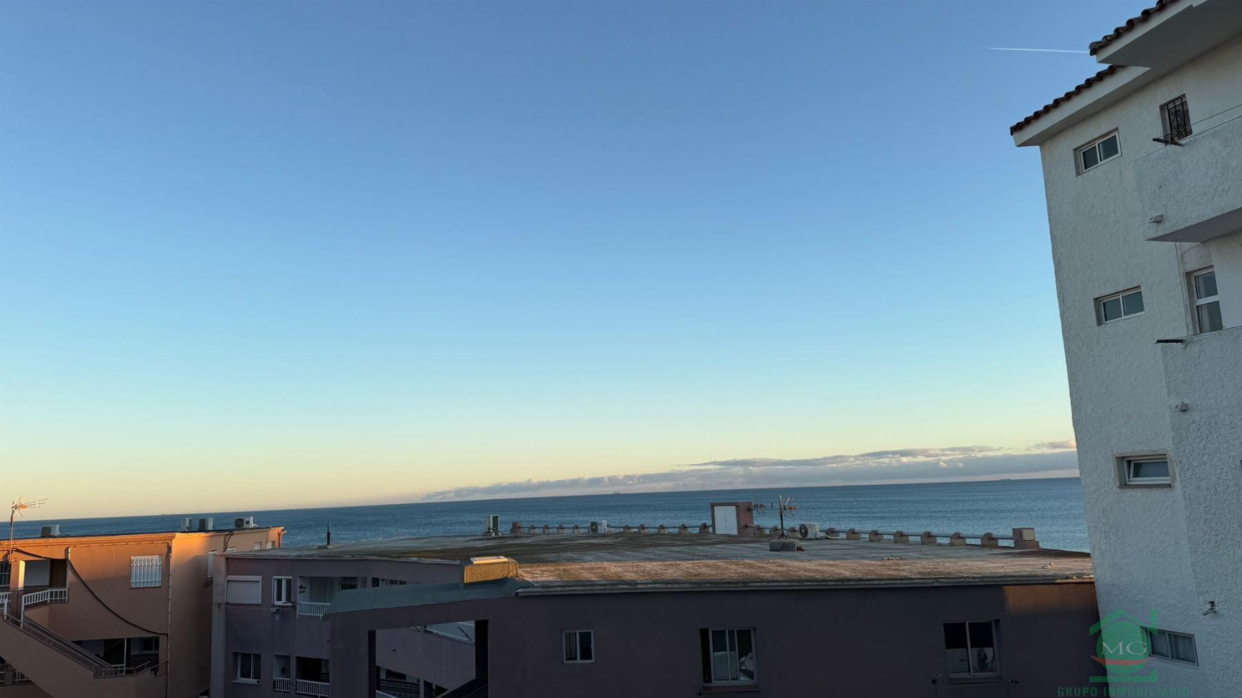 For sale of flat in Torreguadiaro