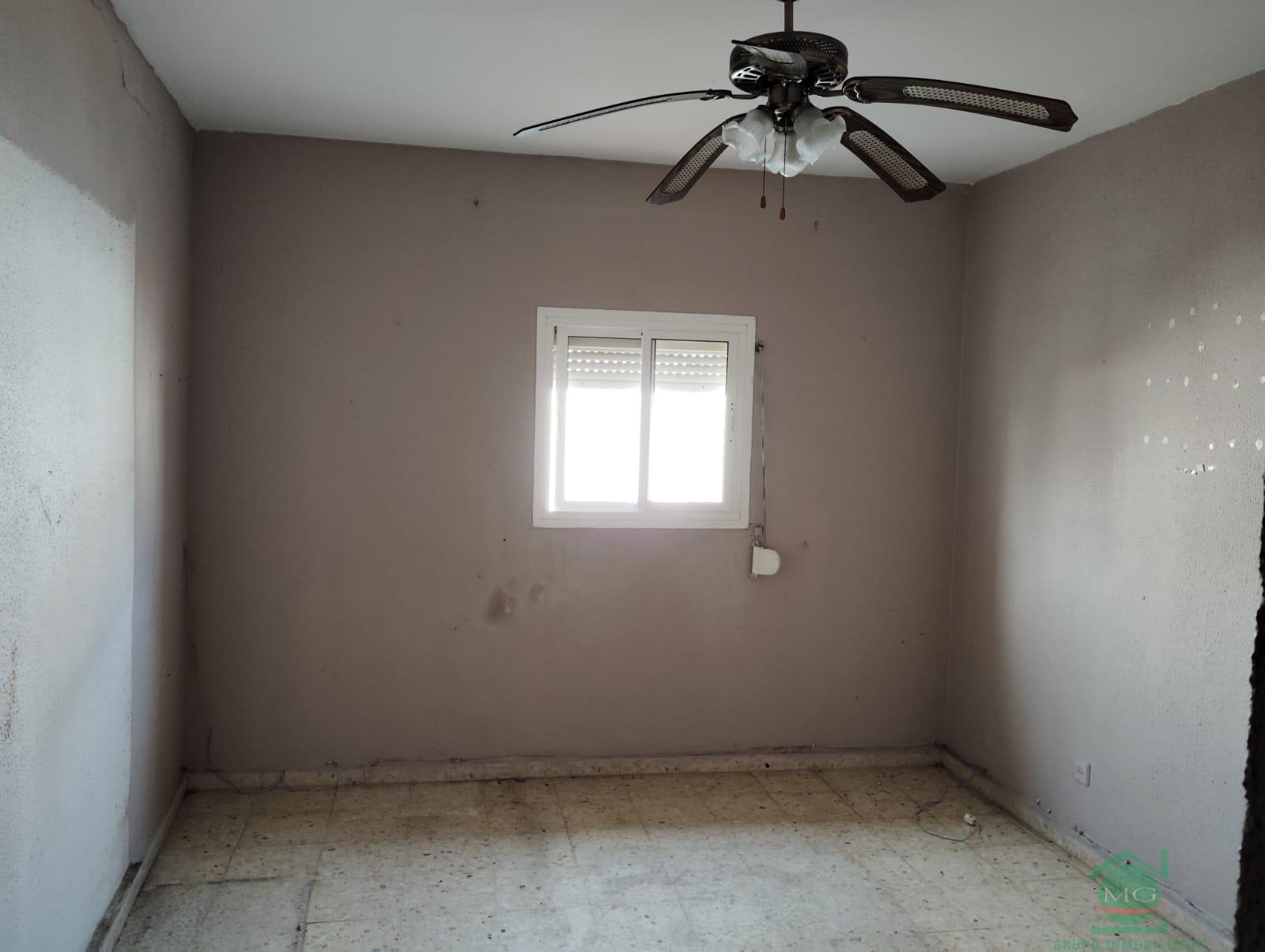 For sale of house in Los Barrios