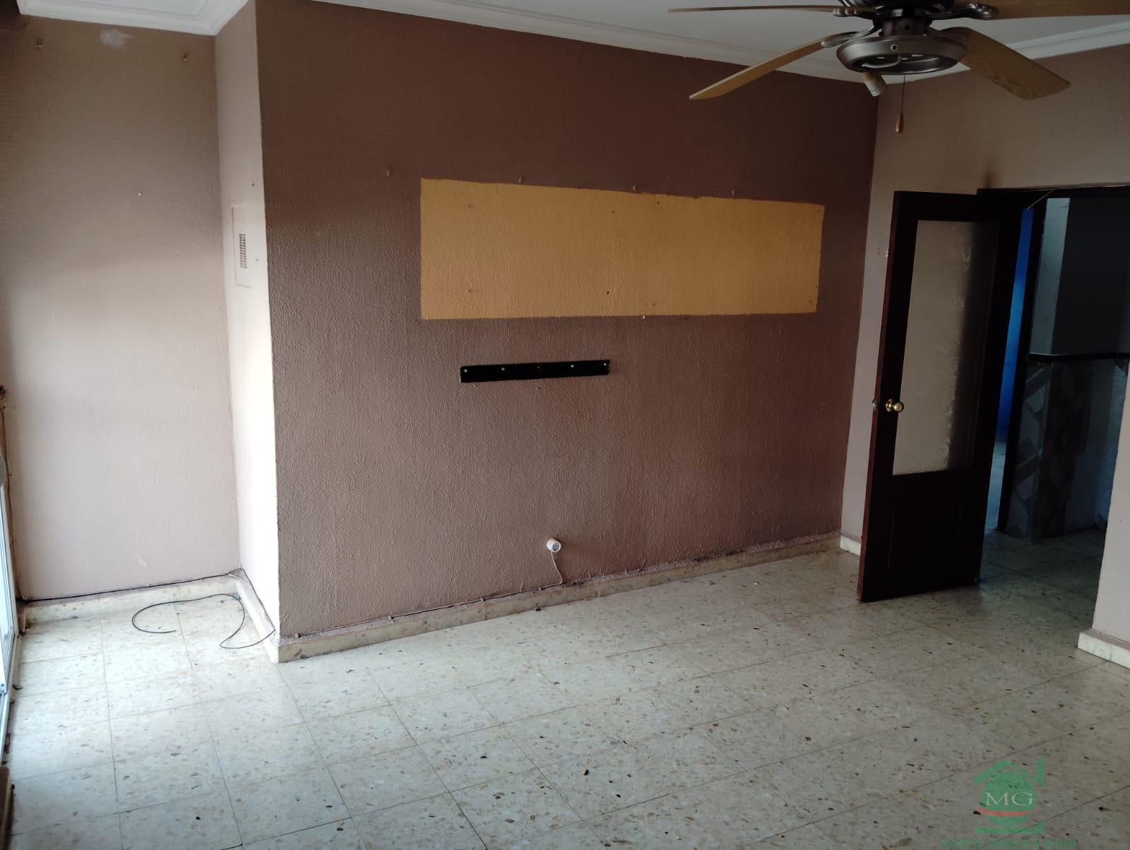 For sale of house in Los Barrios