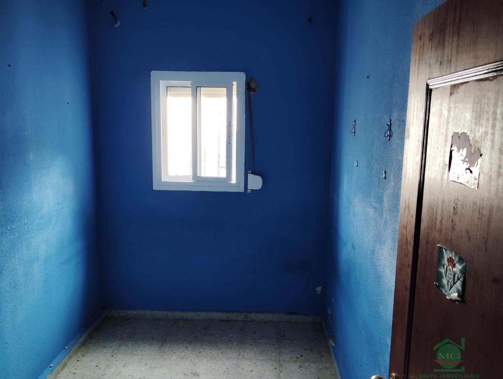 For sale of house in Los Barrios