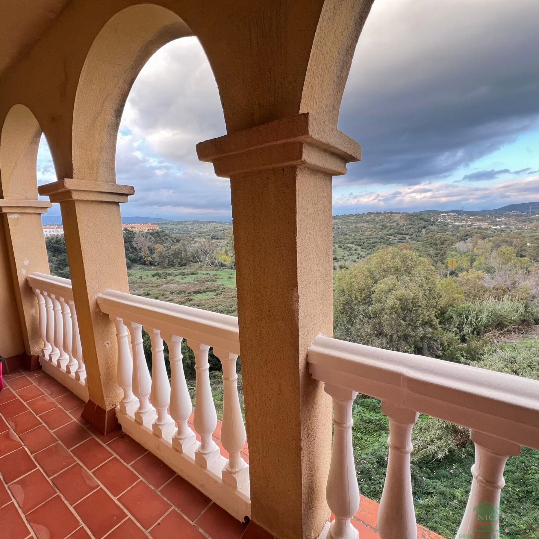 For sale of house in San Roque