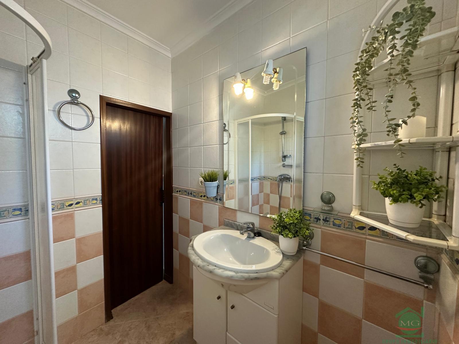 For sale of house in Algeciras