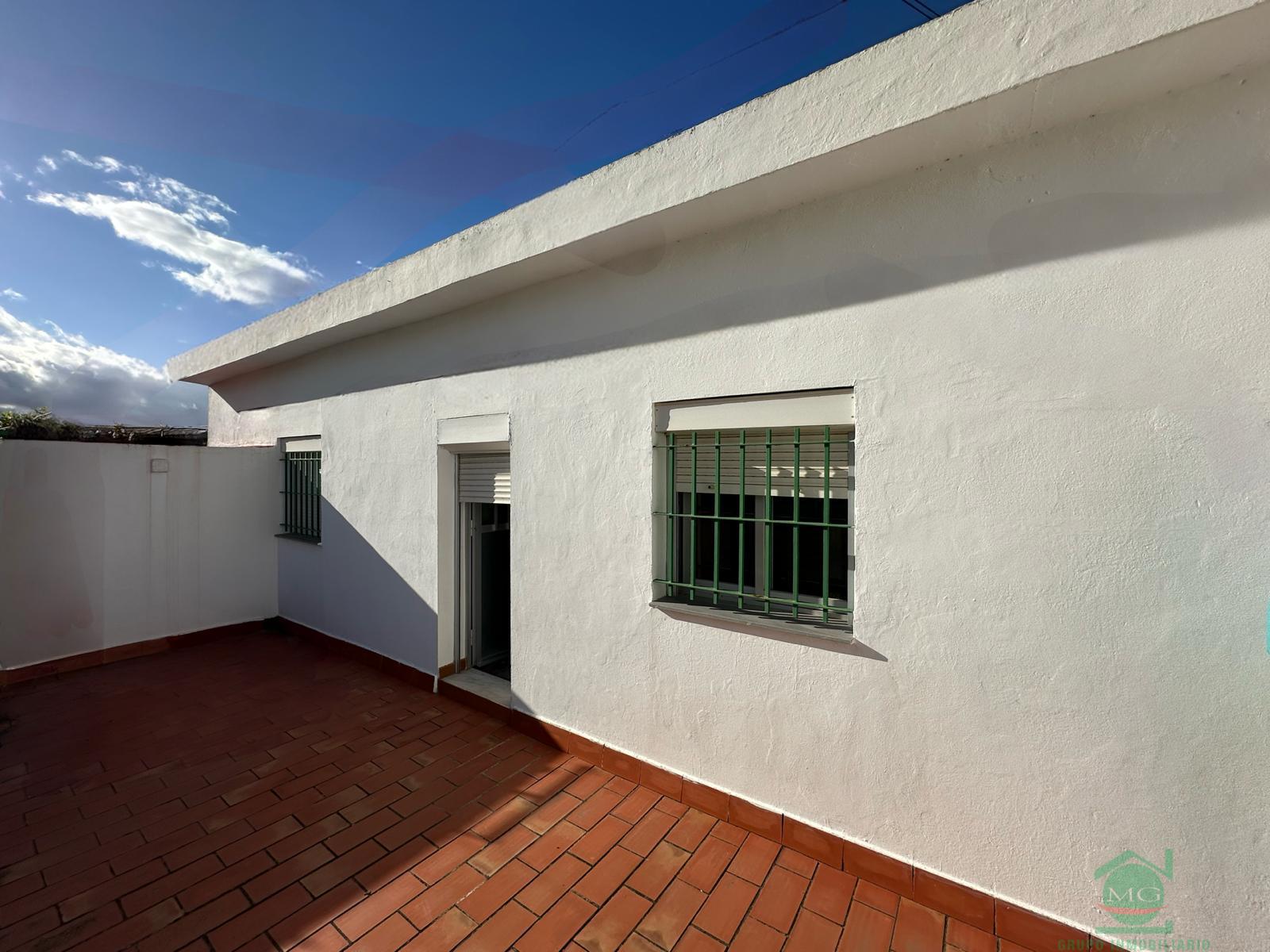 For sale of house in Algeciras