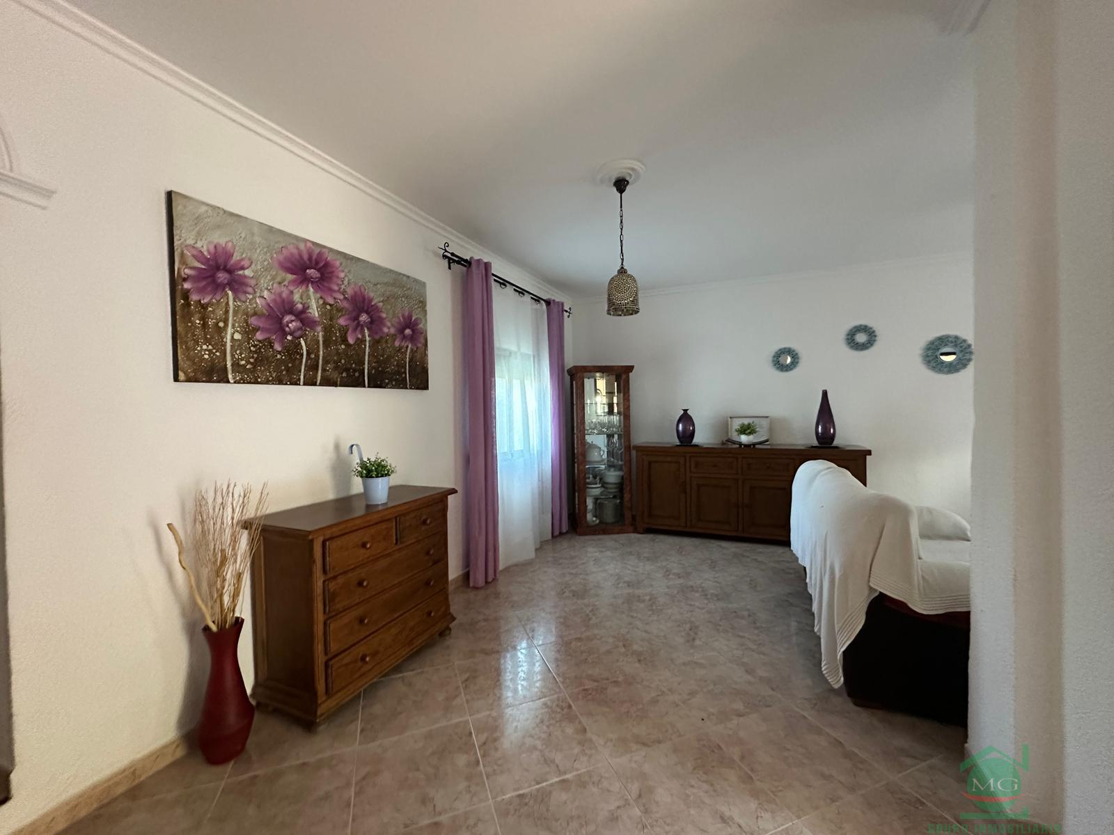 For sale of house in Algeciras