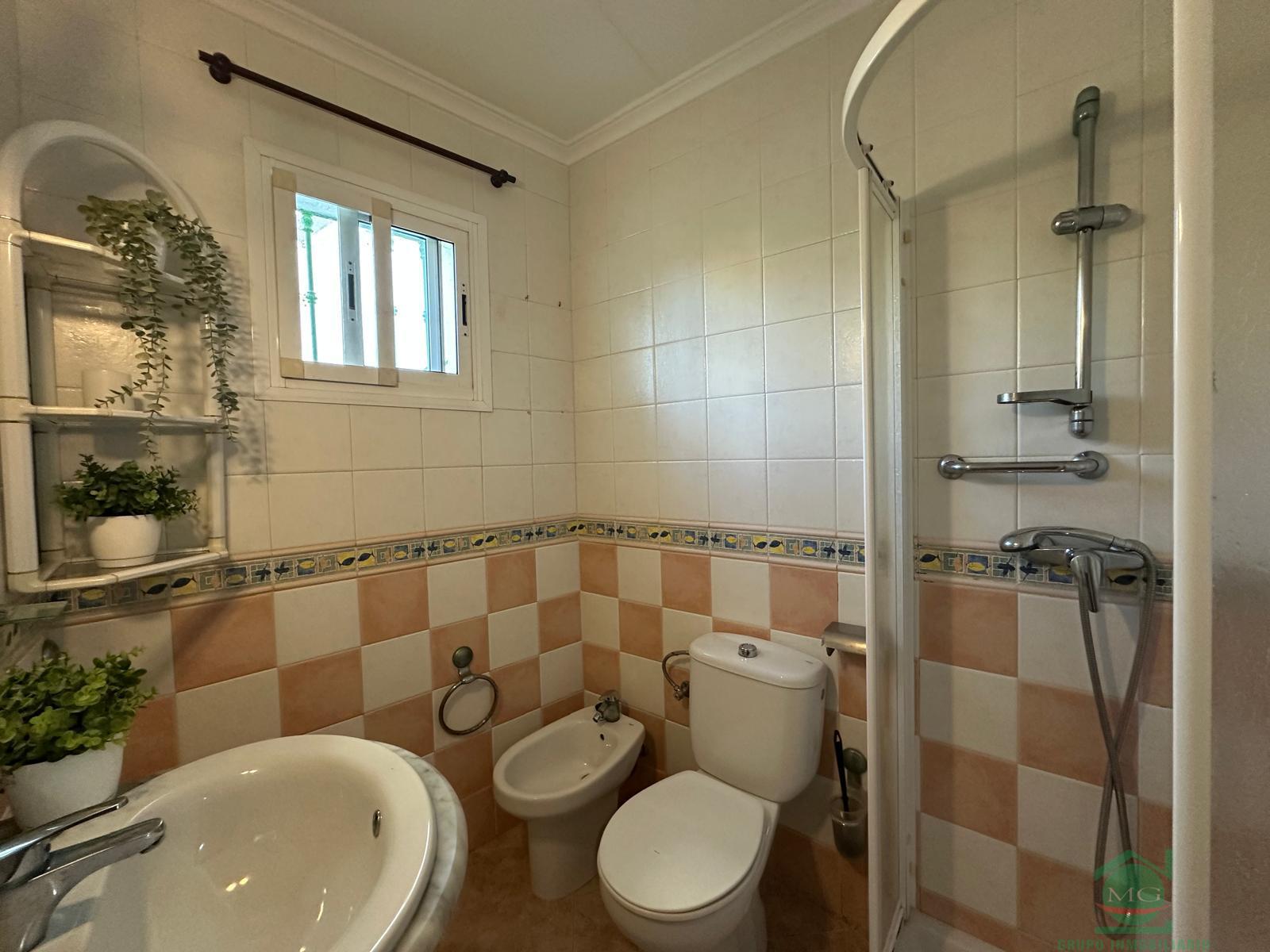 For sale of house in Algeciras
