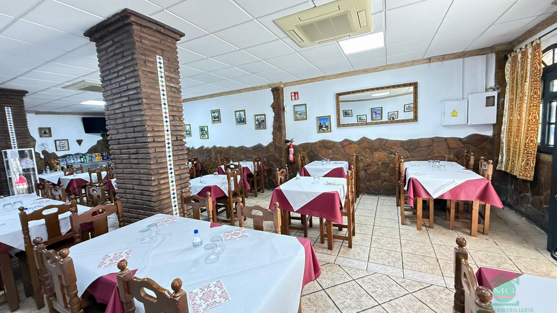 Venta de local comercial en La Linea de la Concepcion