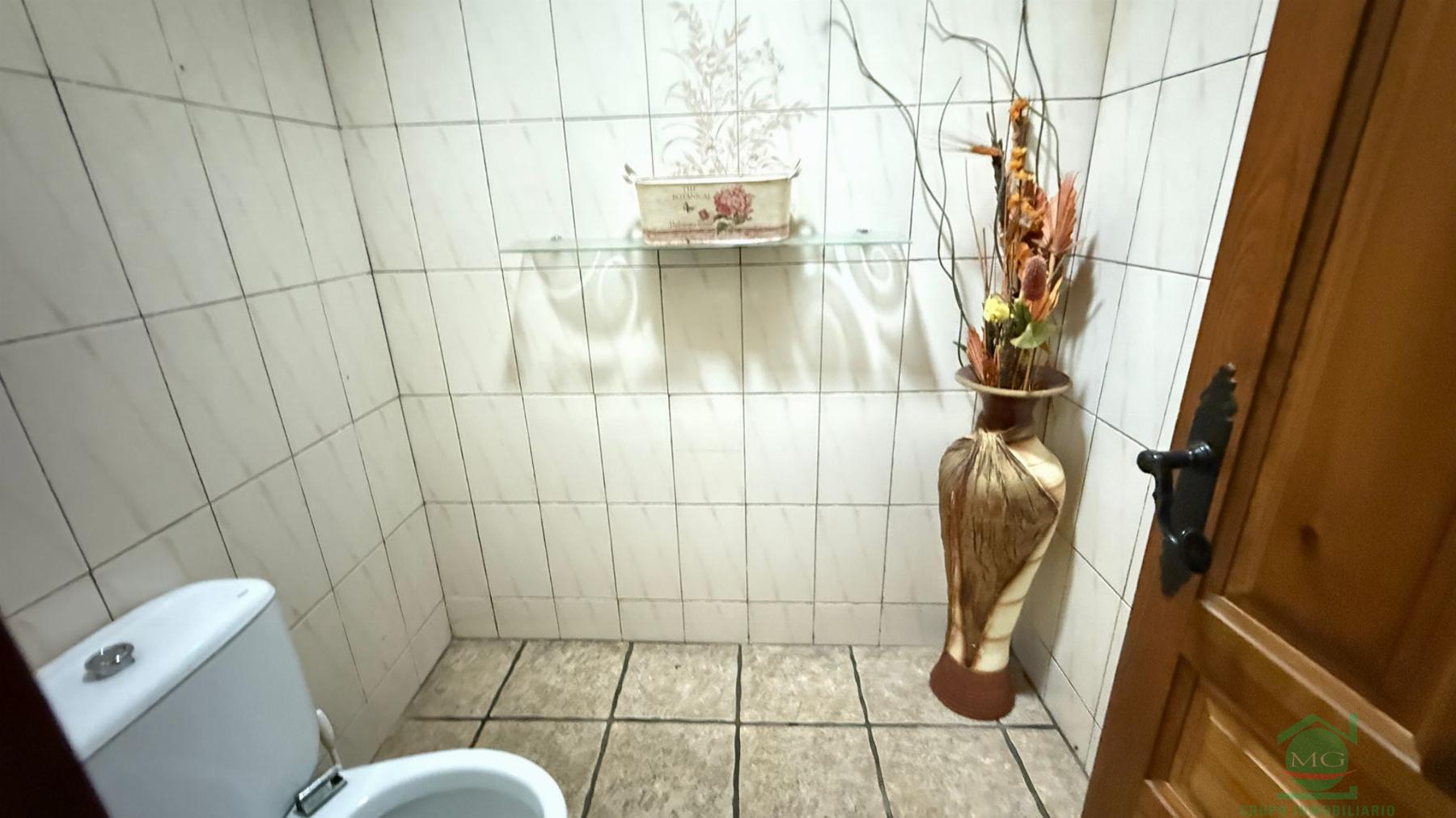 Venta de local comercial en La Linea de la Concepcion