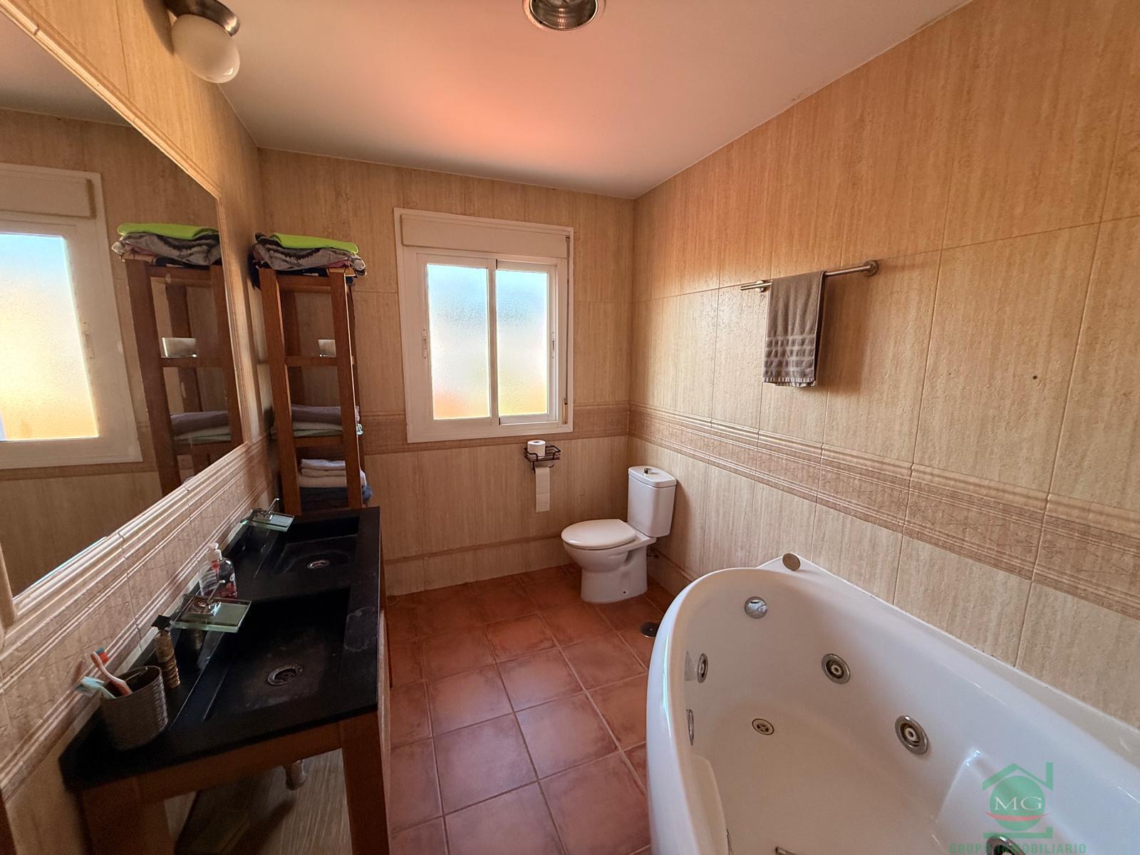 Venta de chalet en Guadacorte