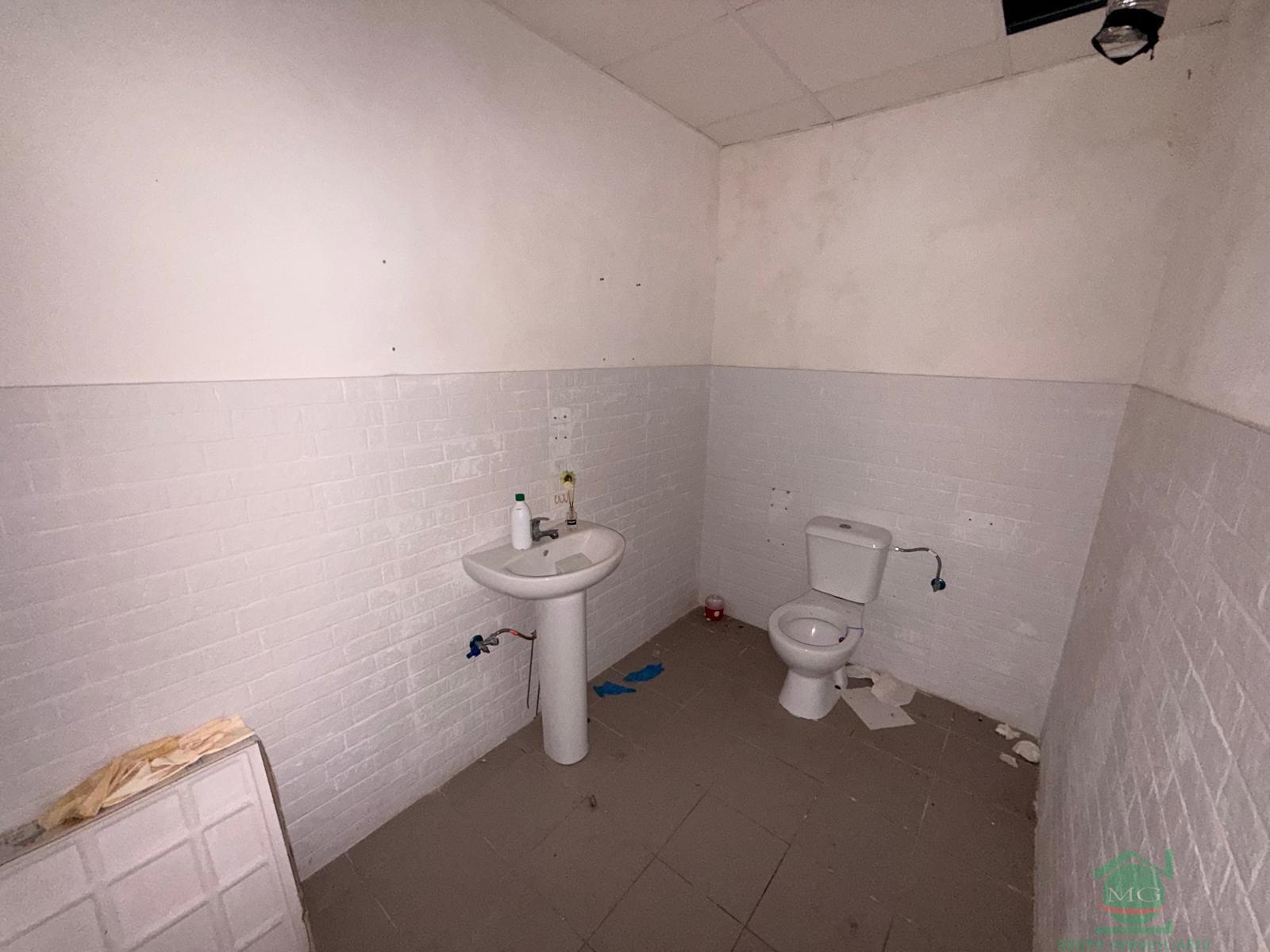 Alquiler de nave en Los Barrios