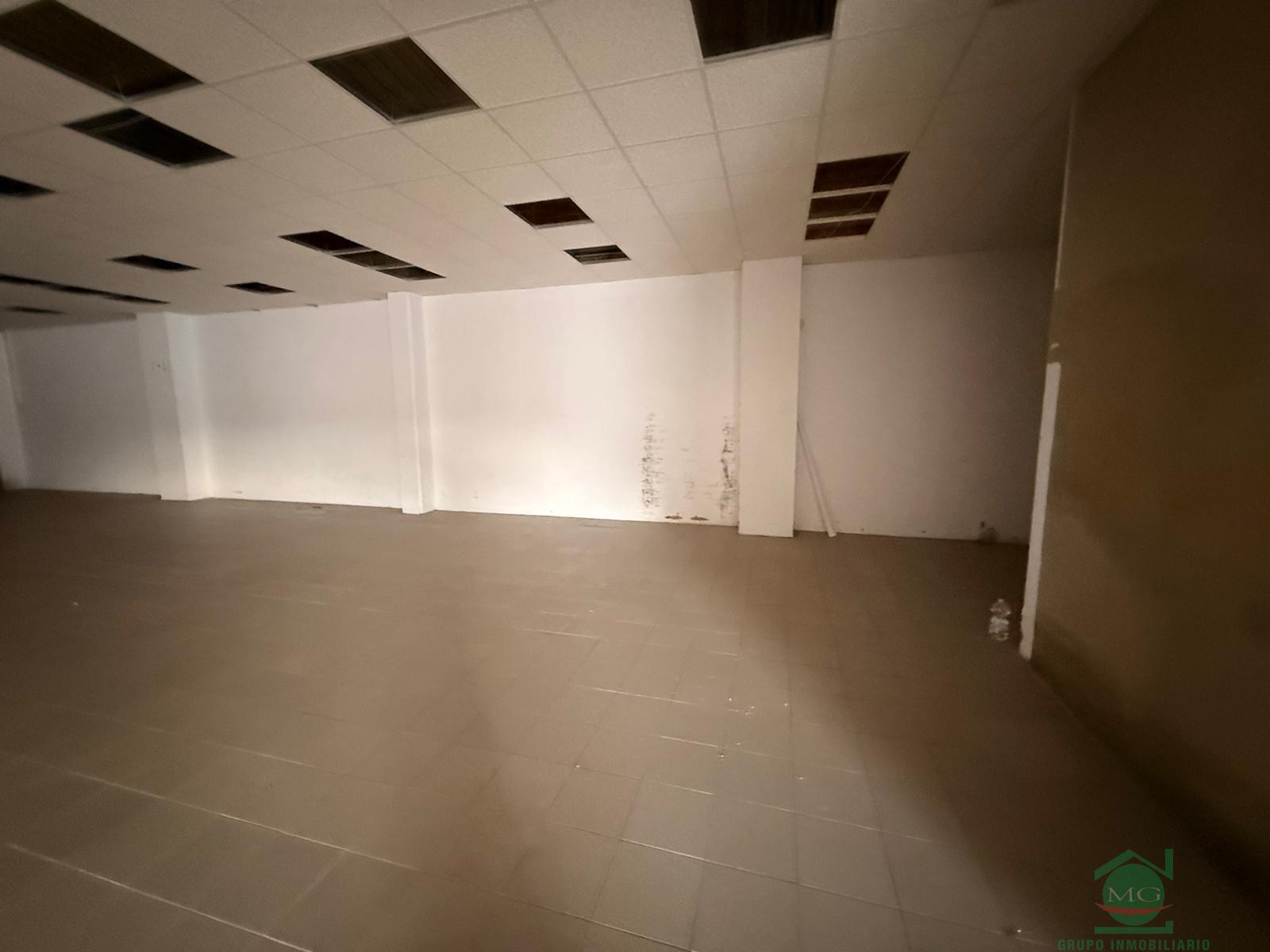 Alquiler de nave en Los Barrios