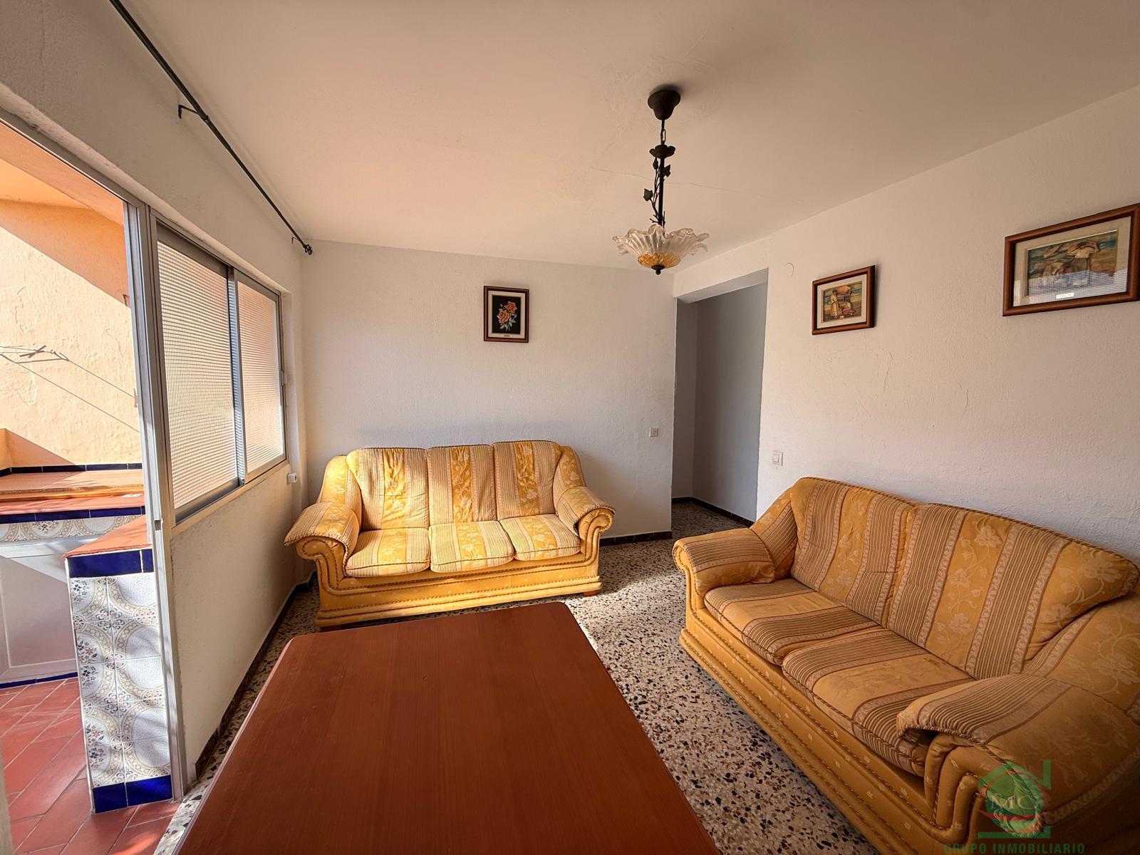 Venta de piso en Los Barrios